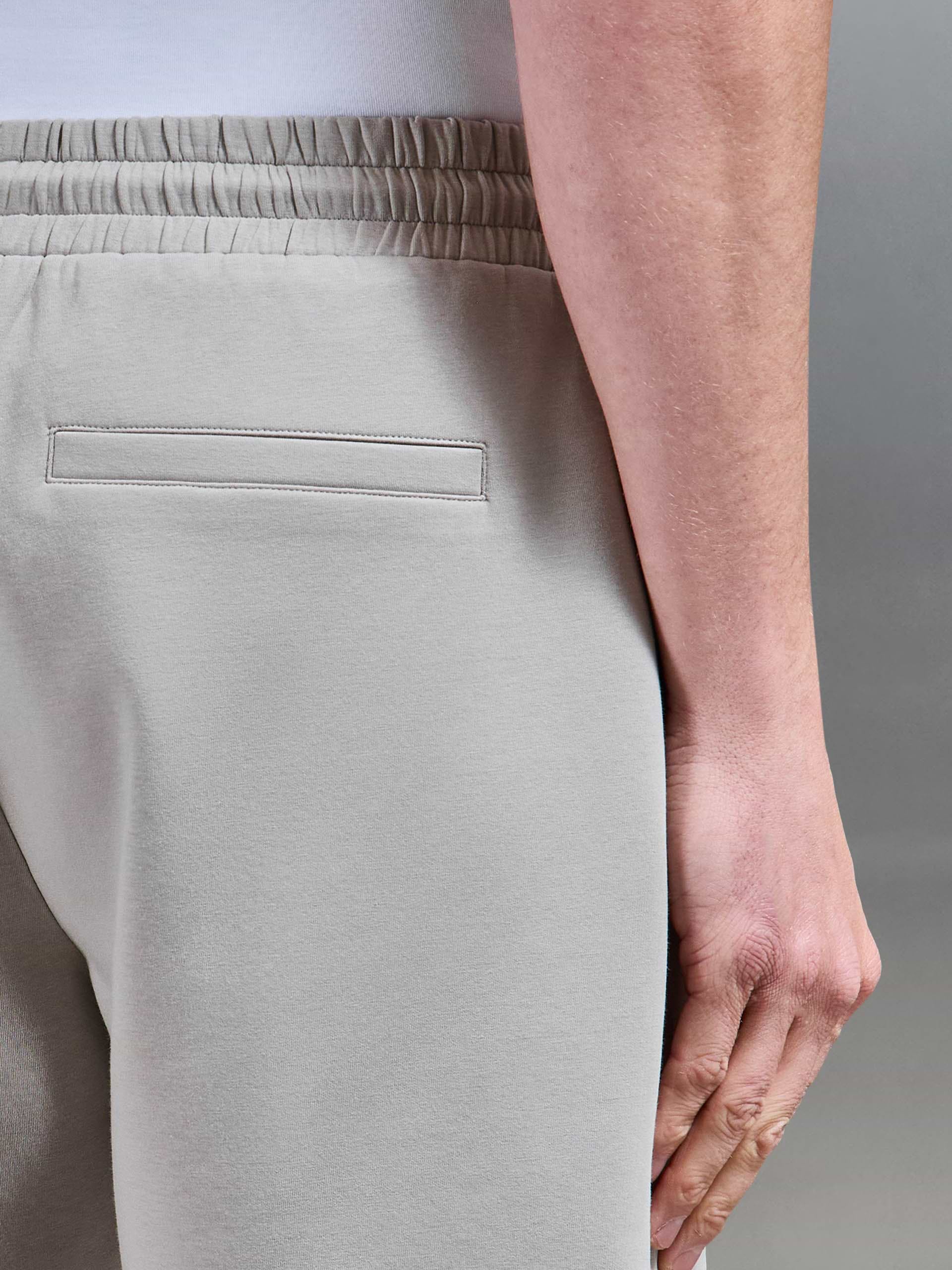 Interlock Jersey Short in Stone