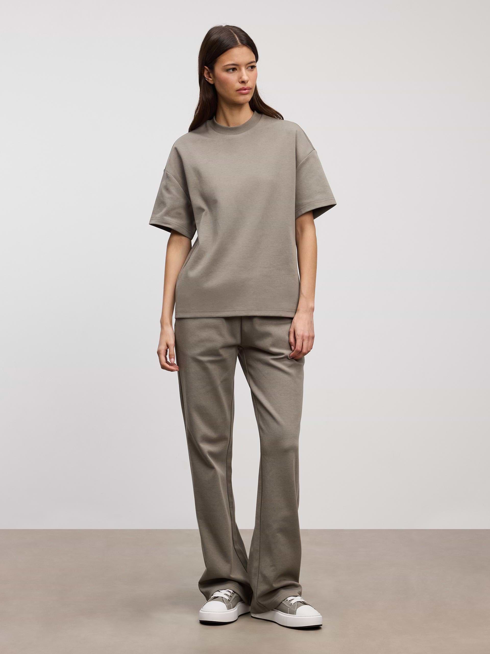 Womens Interlock Relaxed T-Shirt in Olive