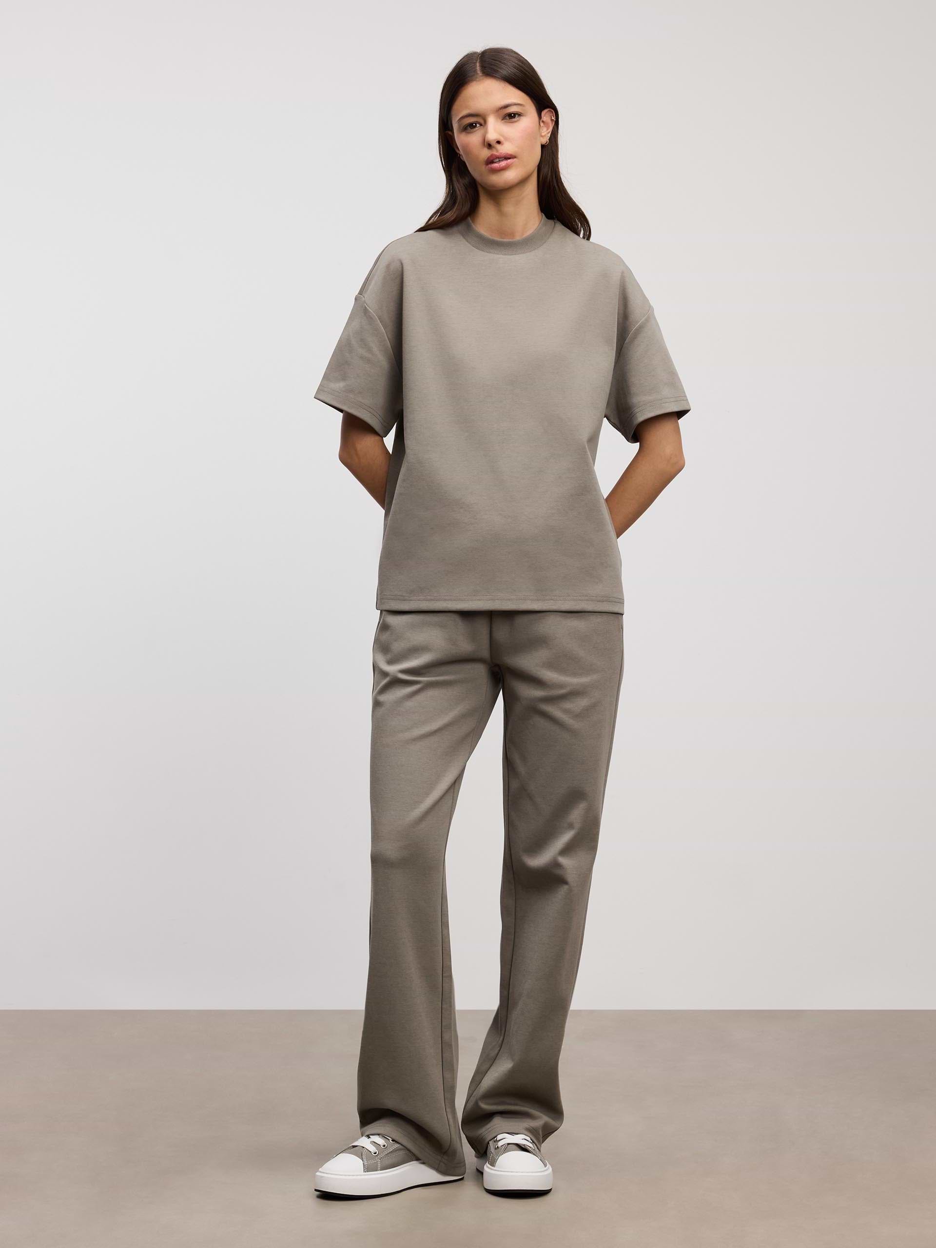 Womens Interlock Straight Leg Jogger in Olive