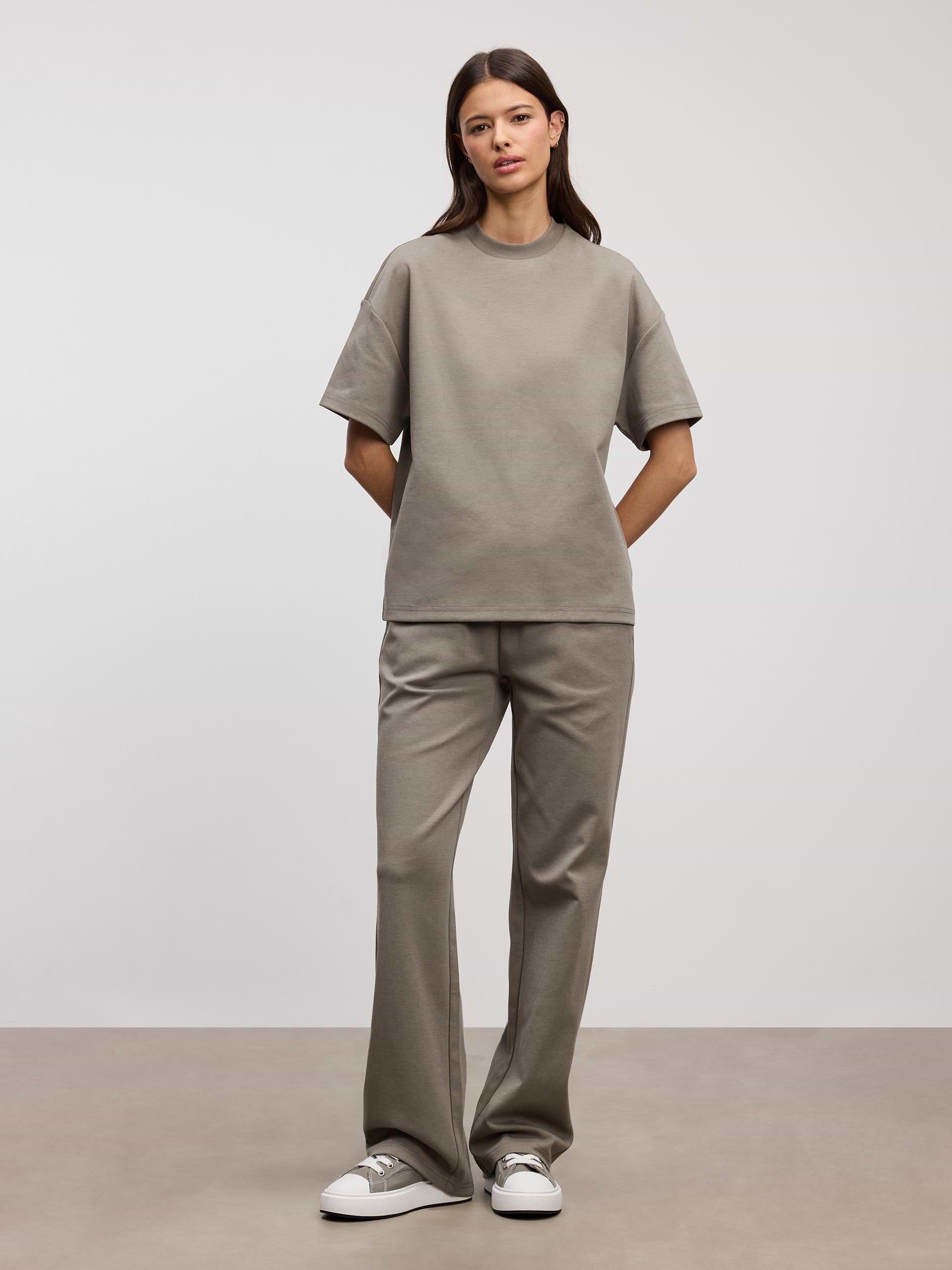 Womens Interlock Relaxed T-Shirt in Olive