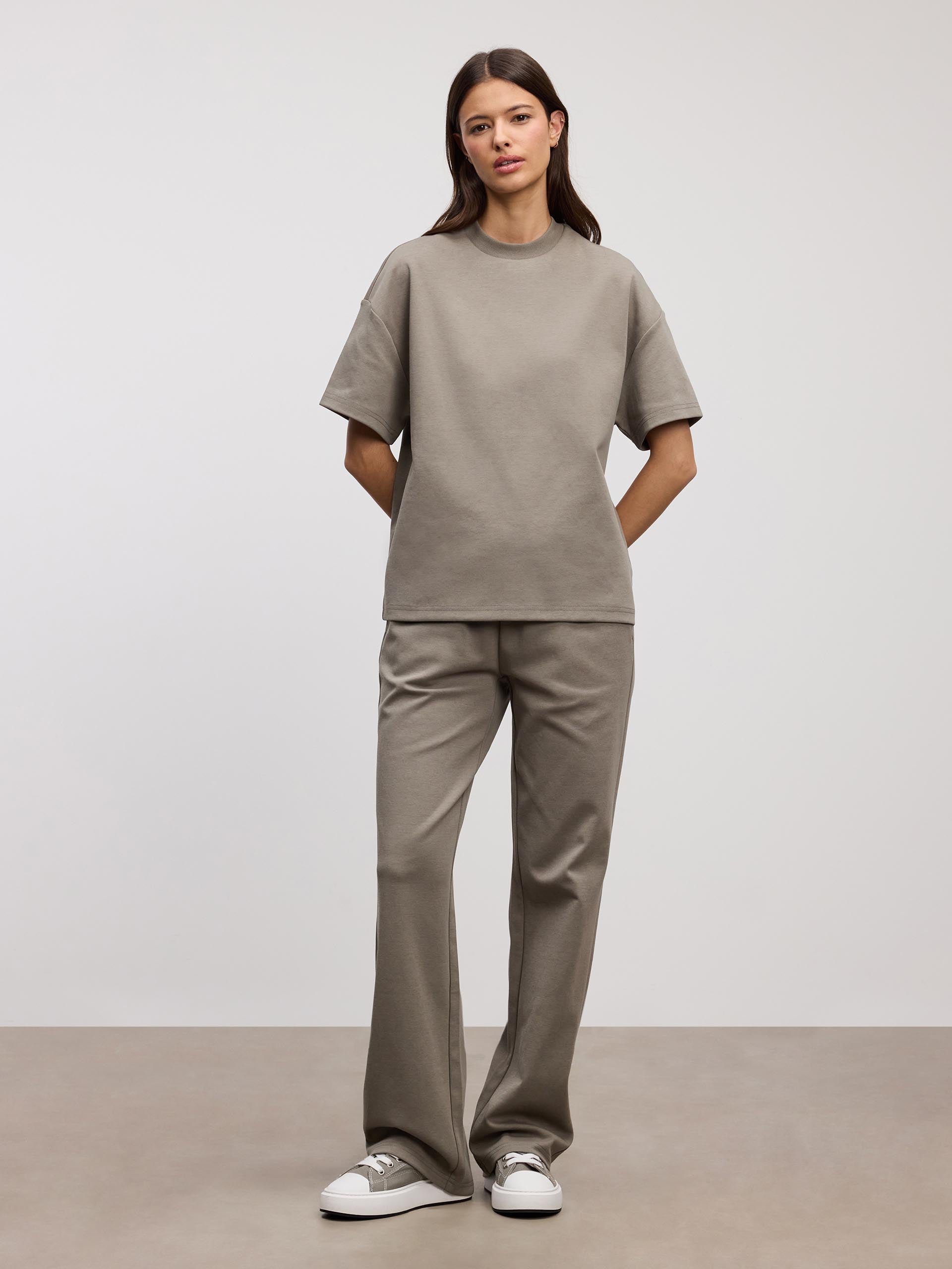 Womens Interlock Relaxed T-Shirt in Olive