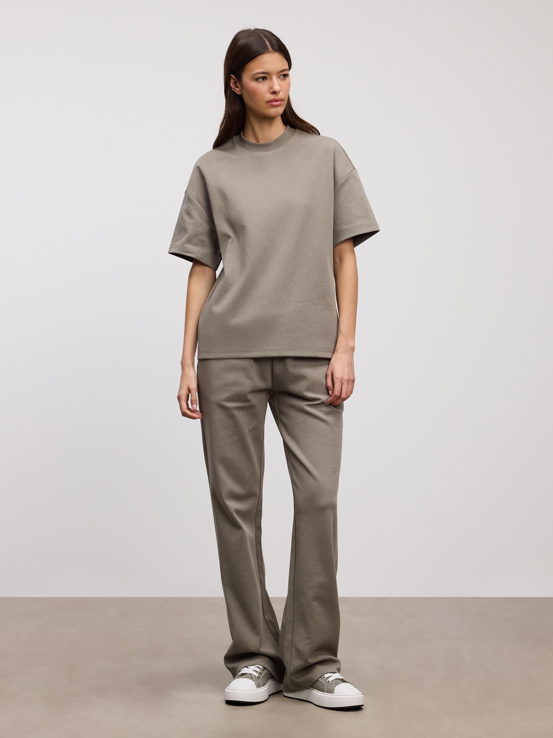 Womens Interlock Straight Leg Jogger in Olive