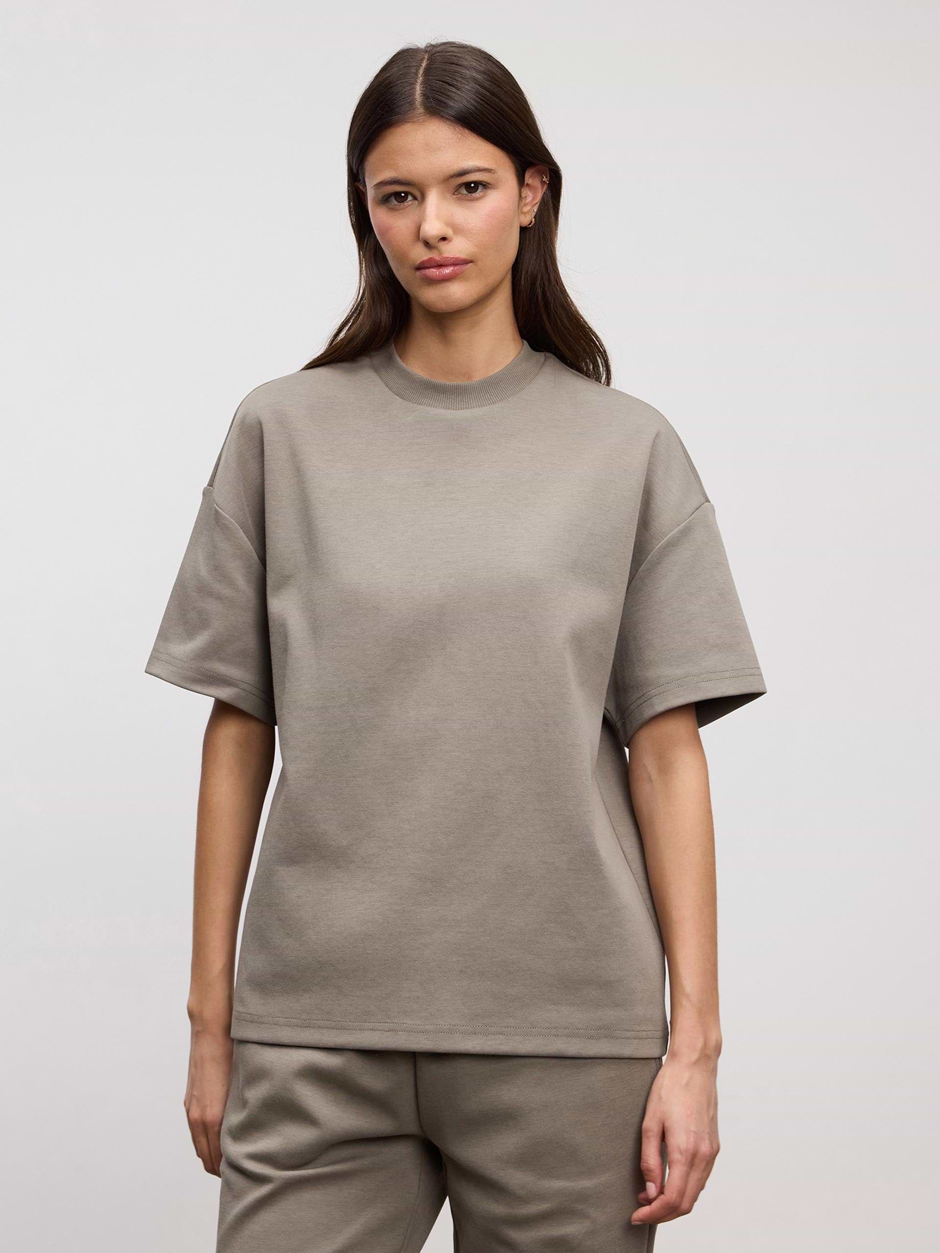 Womens Interlock Relaxed T-Shirt in Olive
