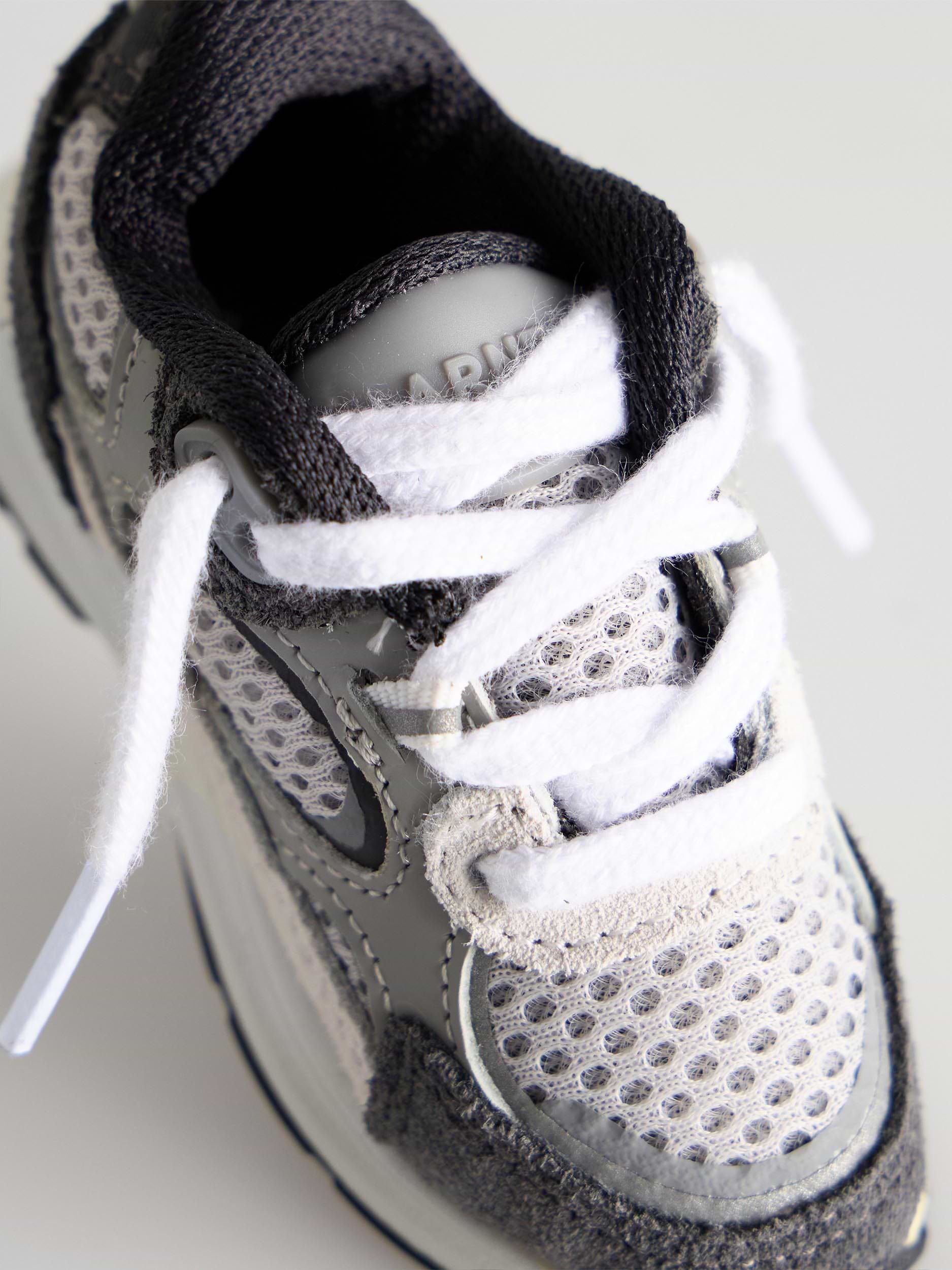 Circuit Trainer Keychain in Ocean Grey