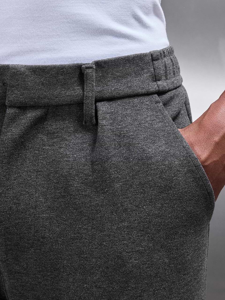 Knitted Tailored Jogger in Grey