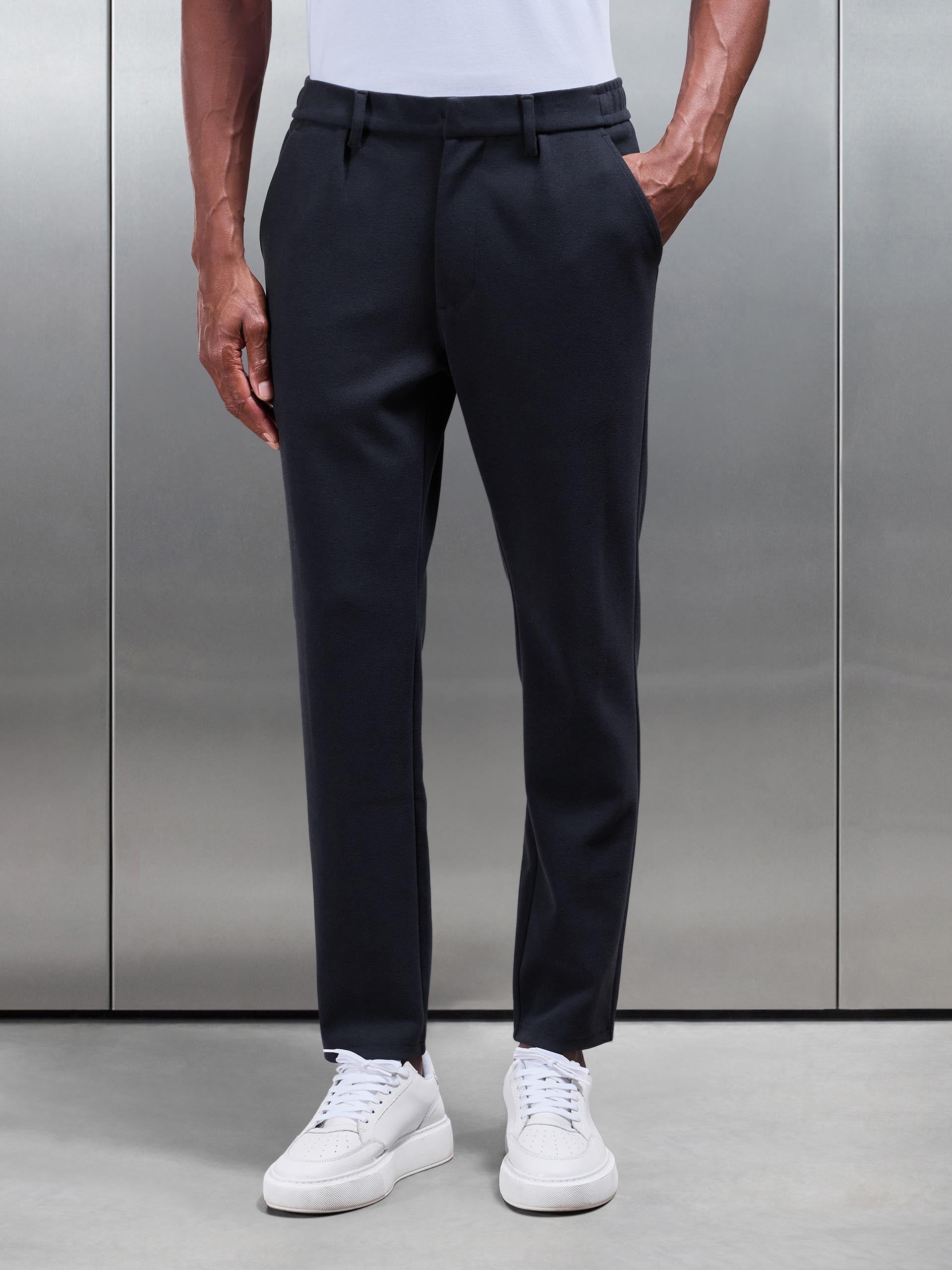 Knitted Tailored Jogger in Navy