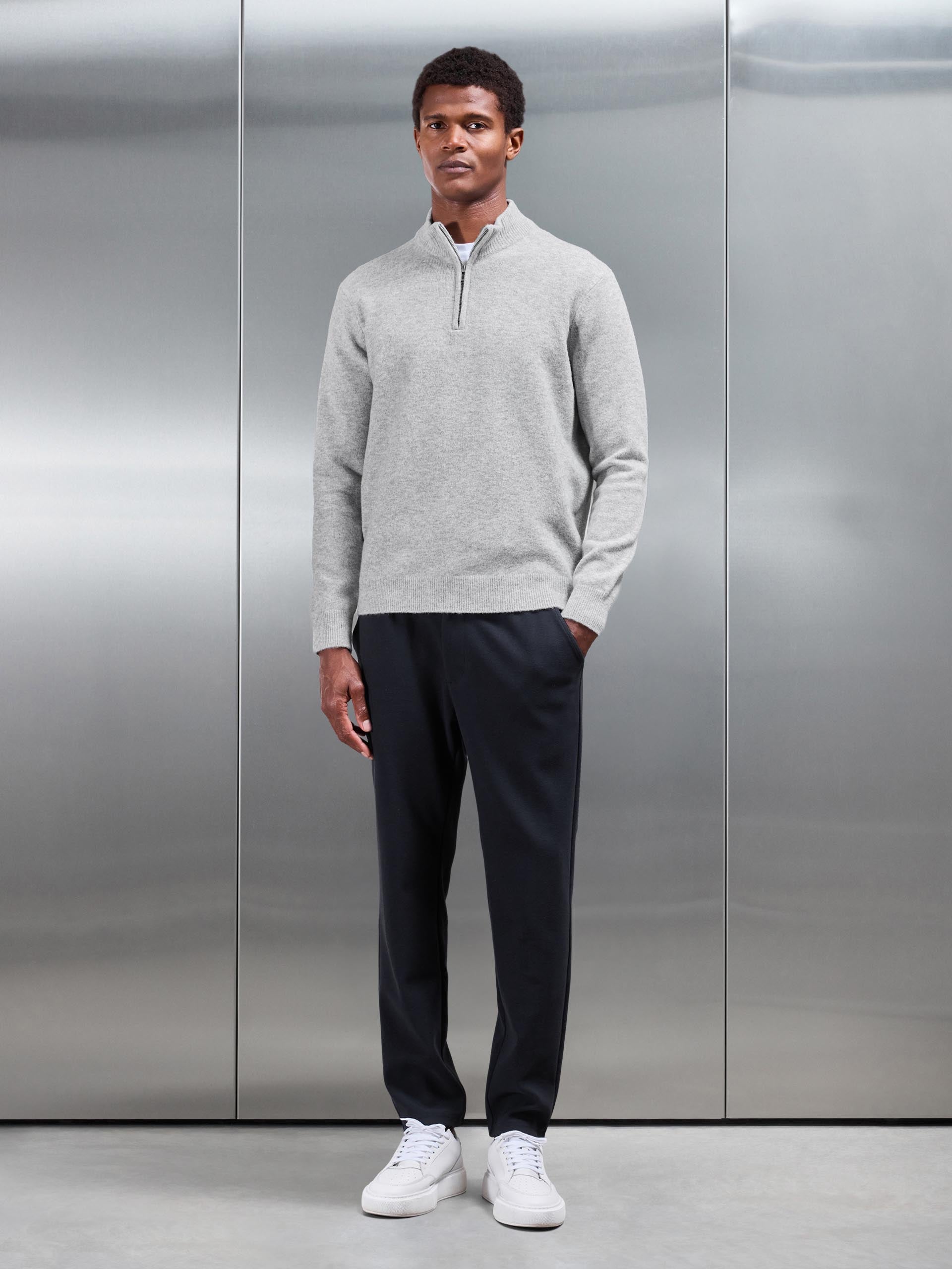 Knitted Tailored Jogger in Navy