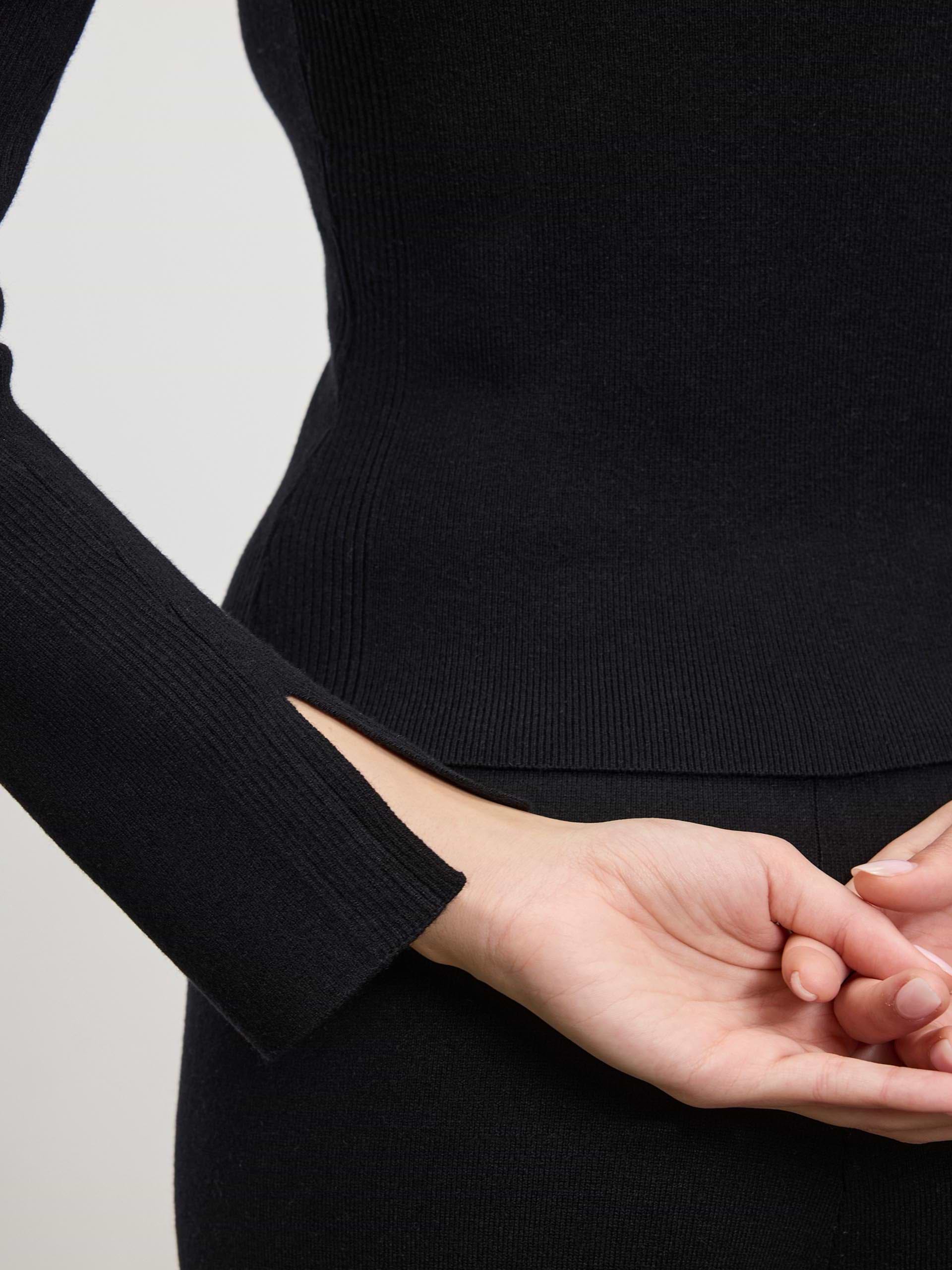 Womens Light Knit Polo Shirt in Black