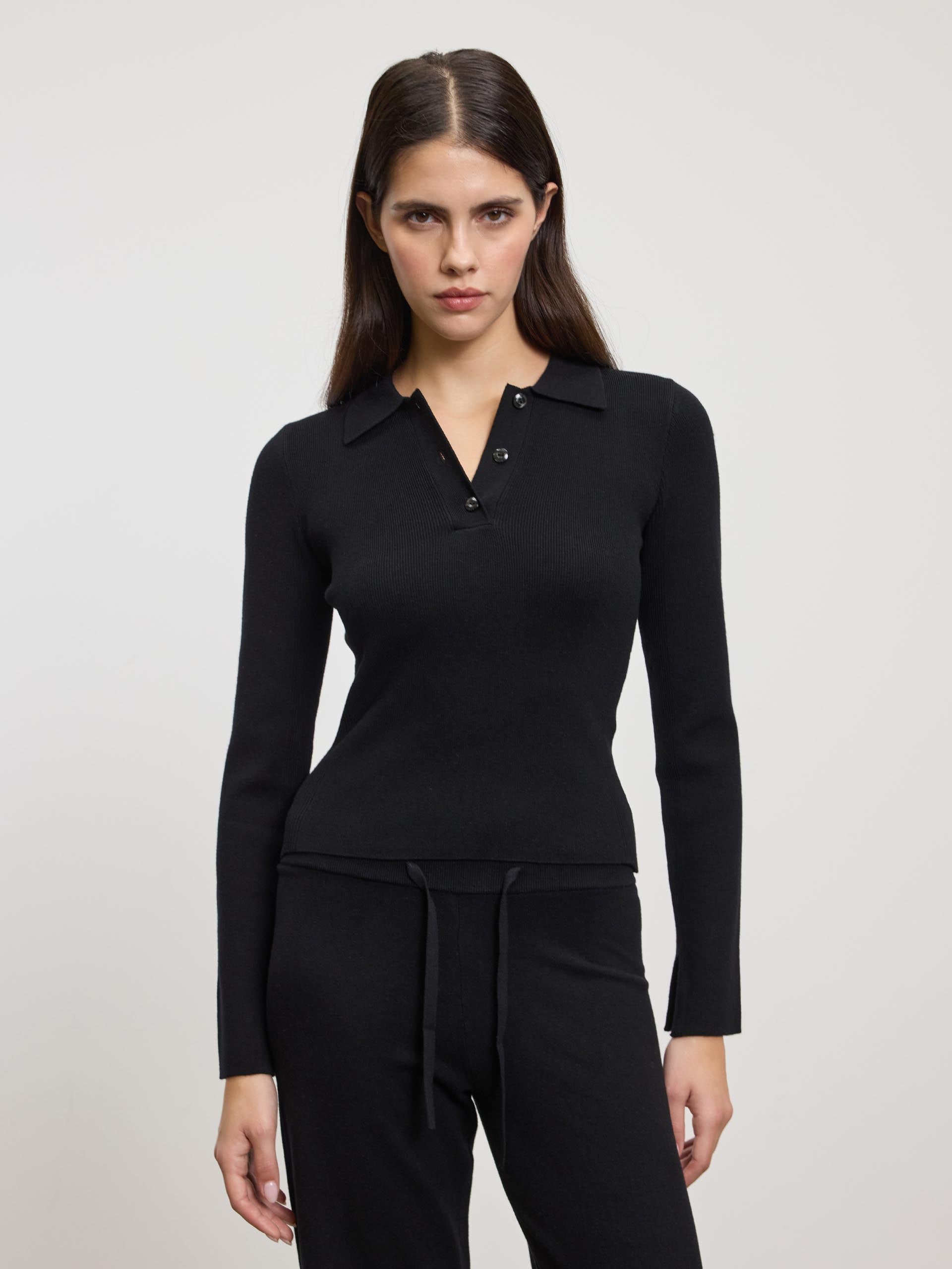Womens Light Knit Polo Shirt in Black