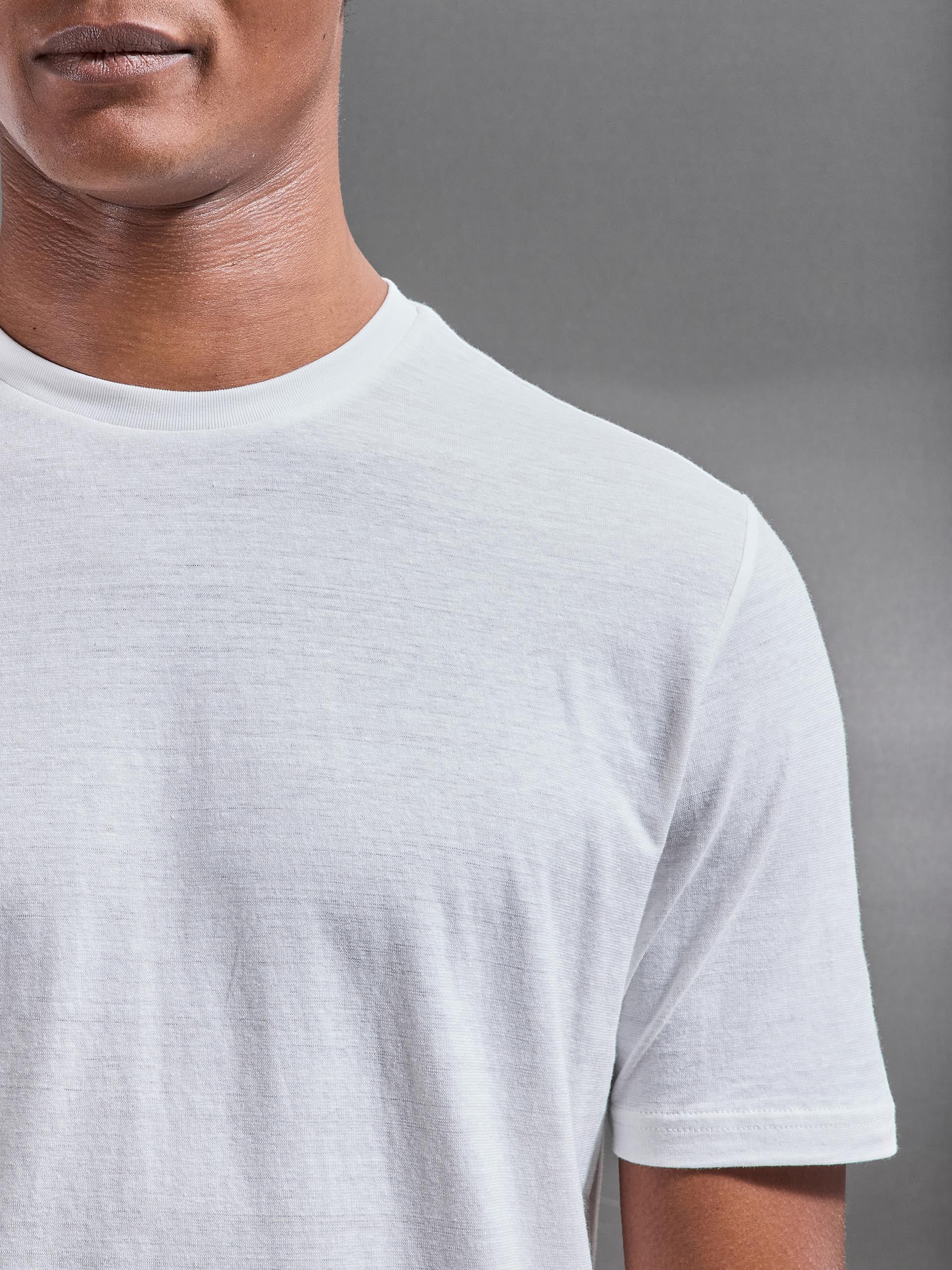 Linen Blend T-Shirt in White
