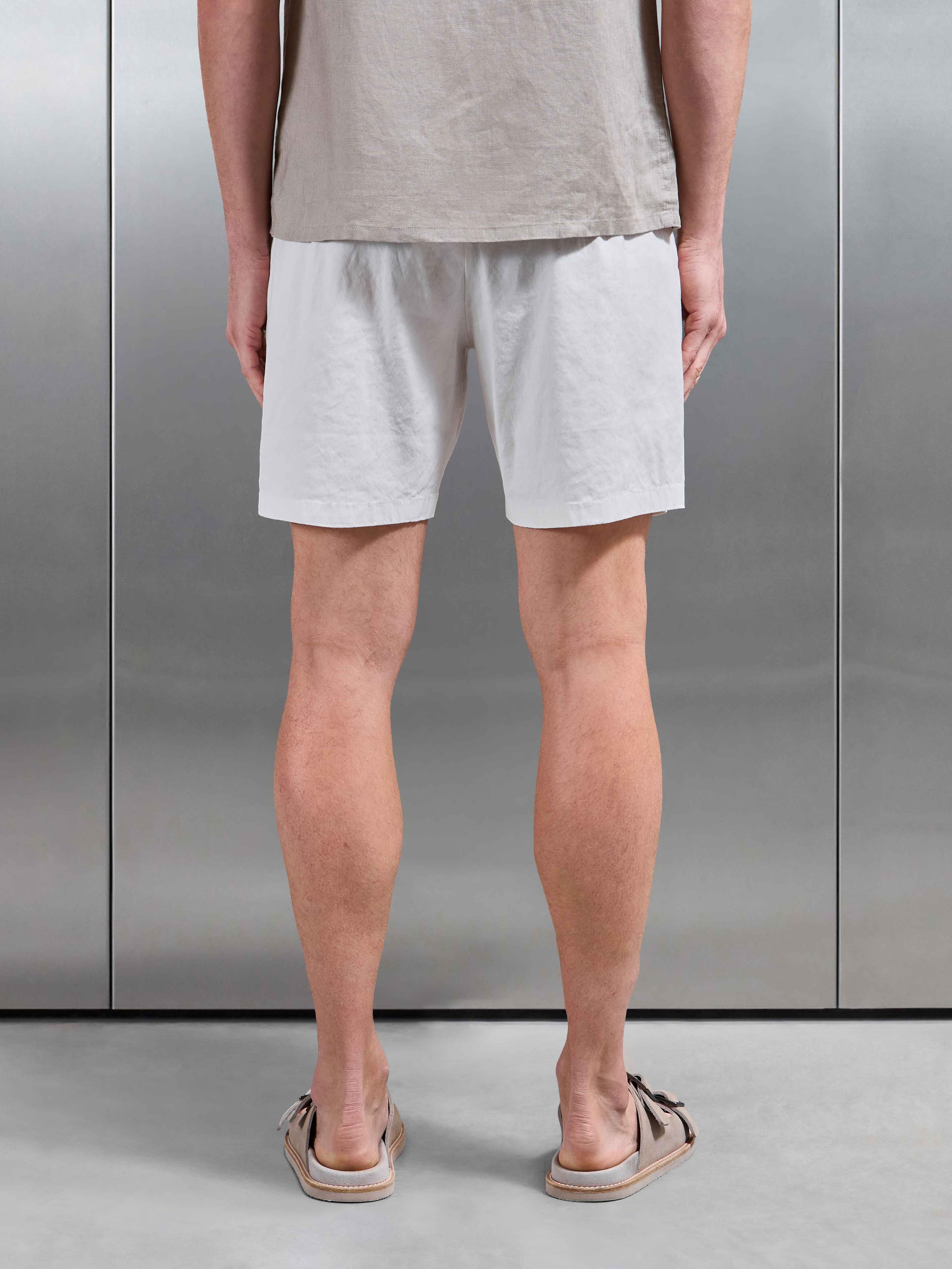 Linen Drawstring Short in Off White
