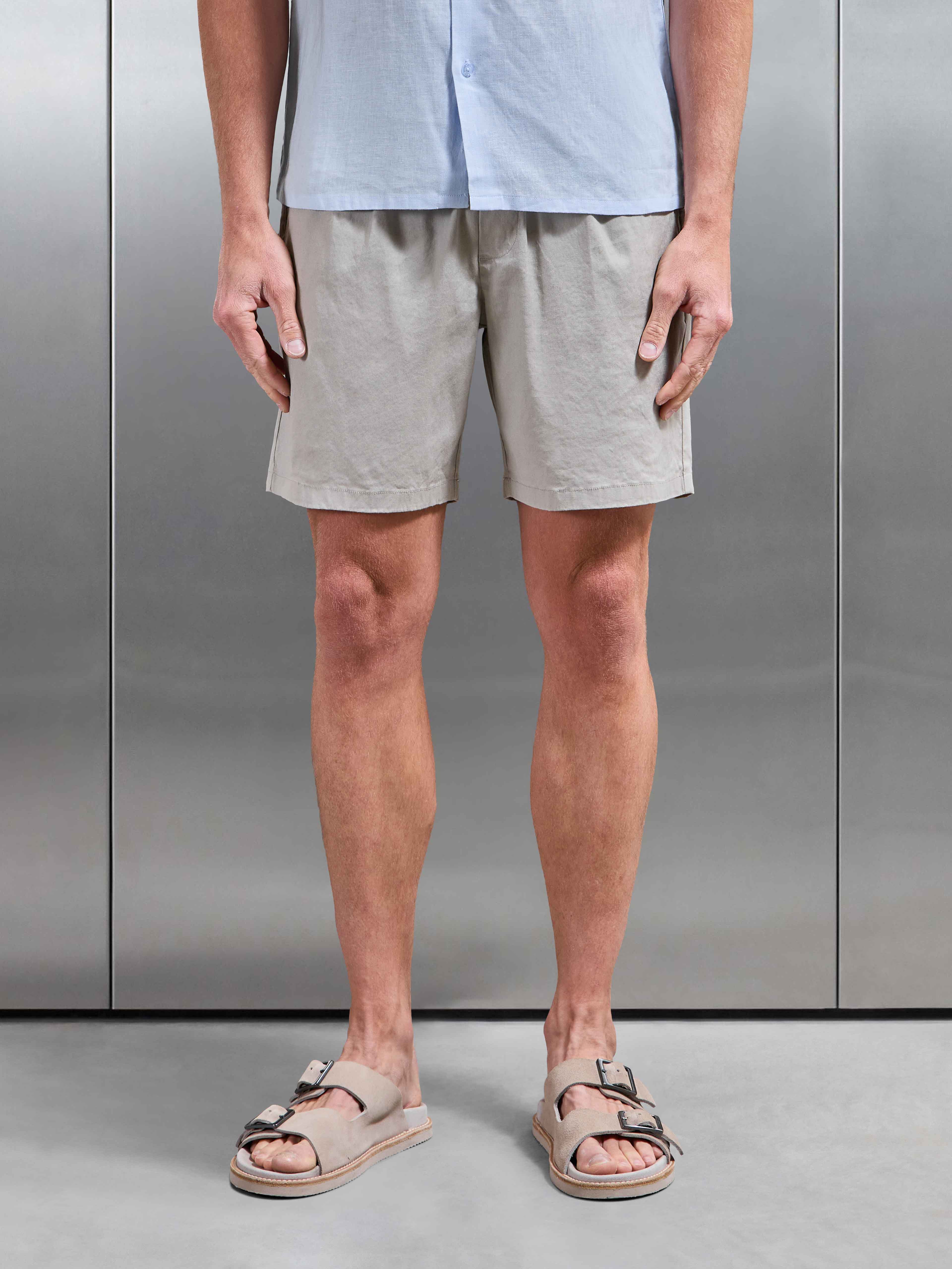 Linen Drawstring Short in Stone
