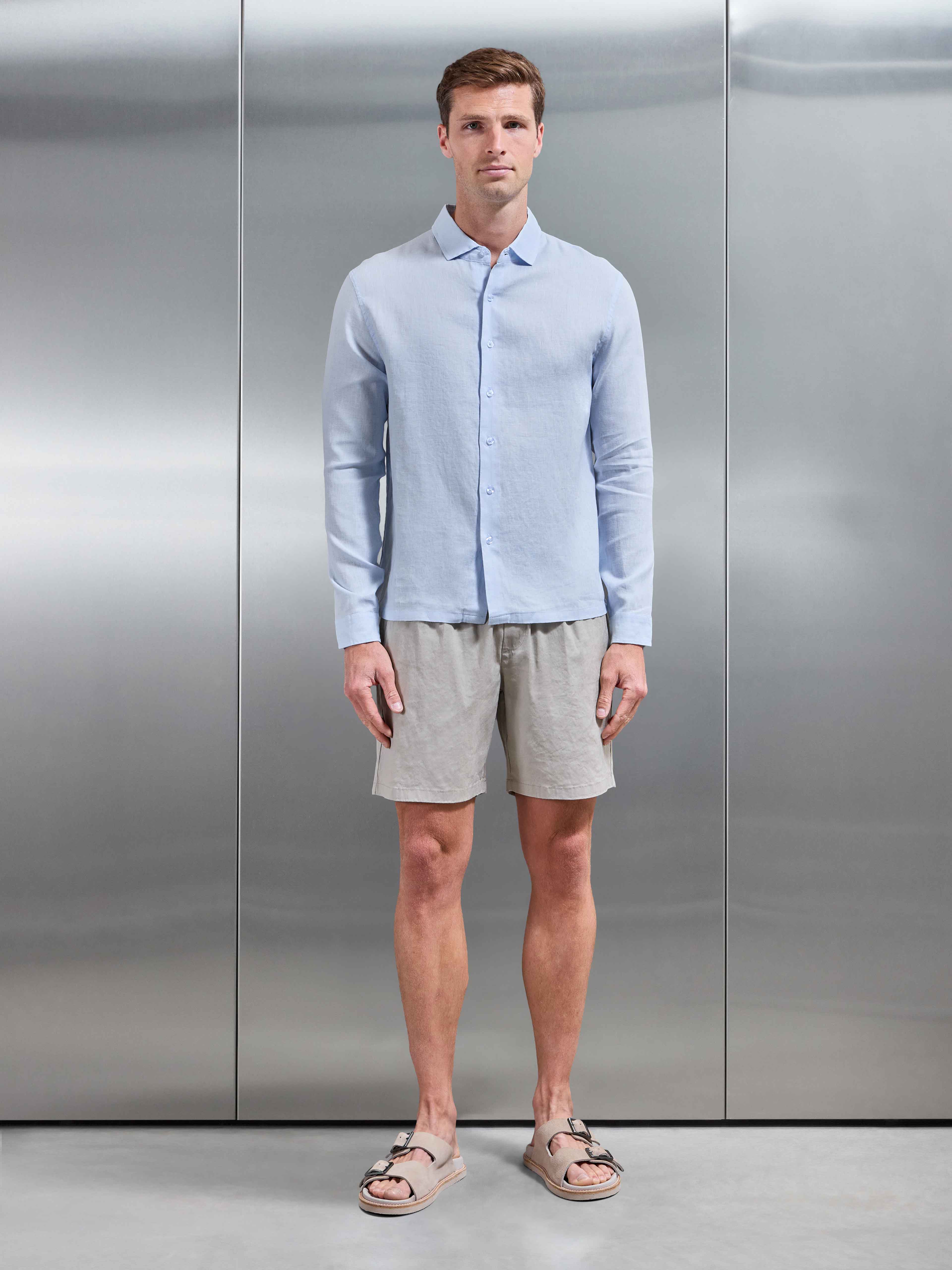 Linen Long Sleeve Cutaway Collar Shirt in Light Blue