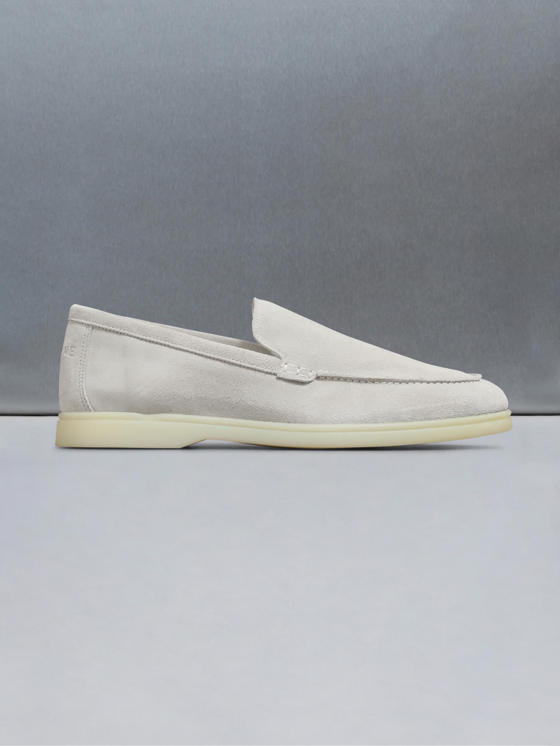 Low Loafer in Stone