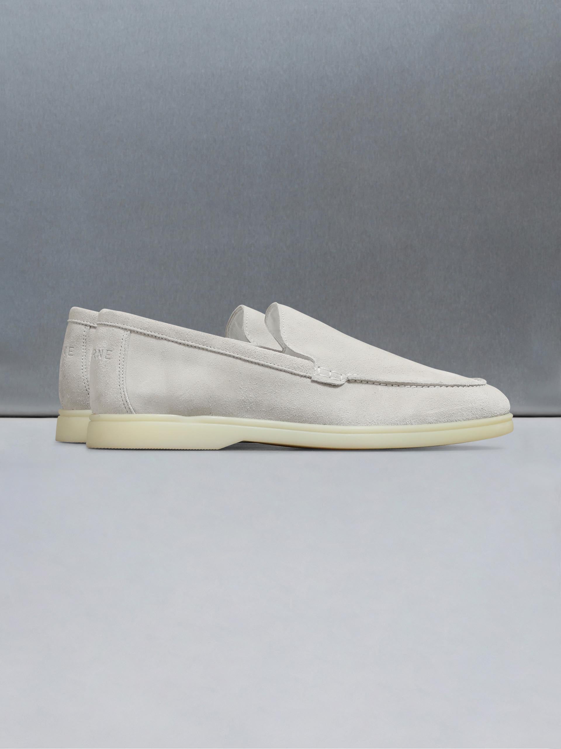 Low Loafer in Stone