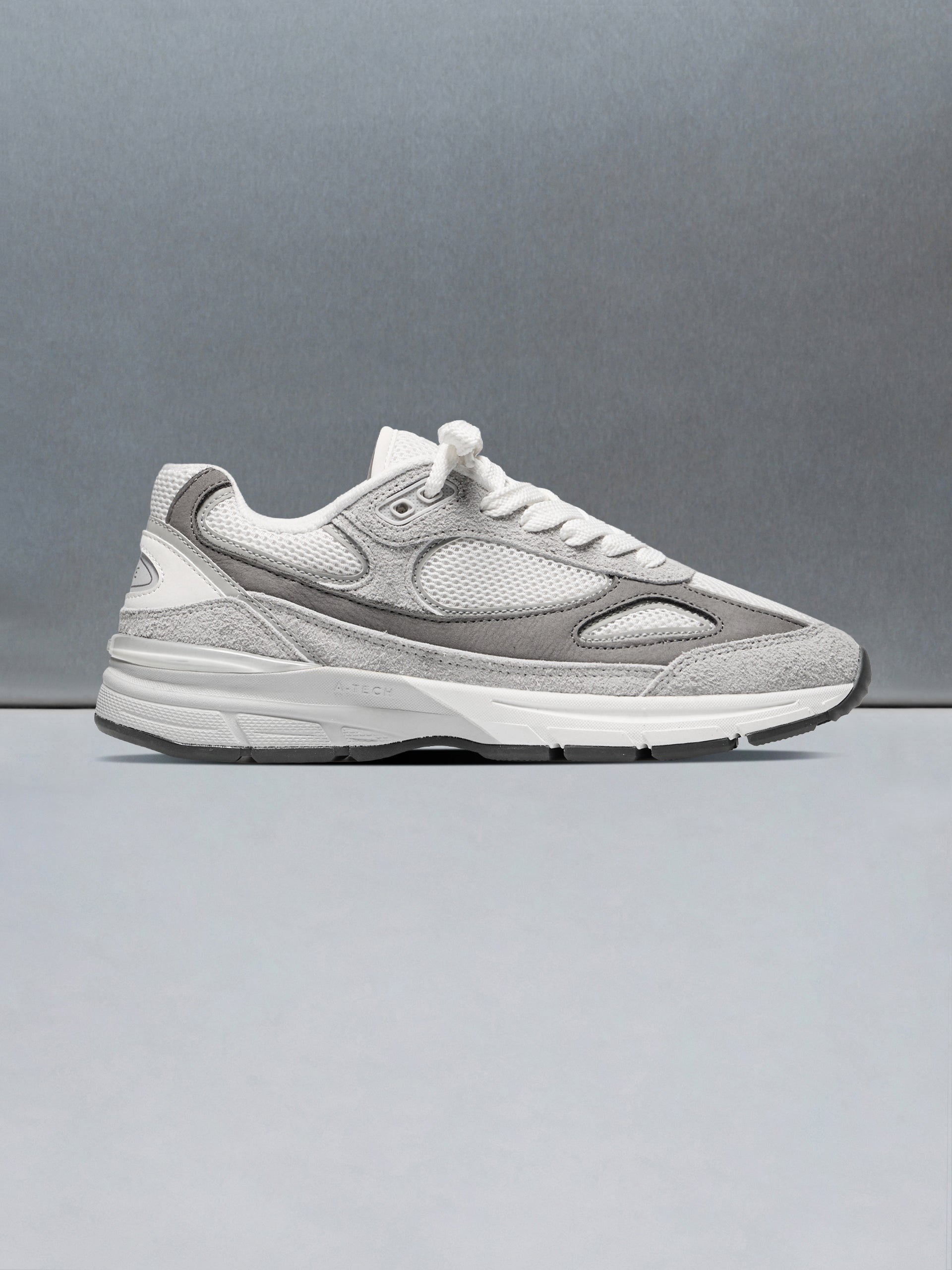 A-Tech 18 in White Grey