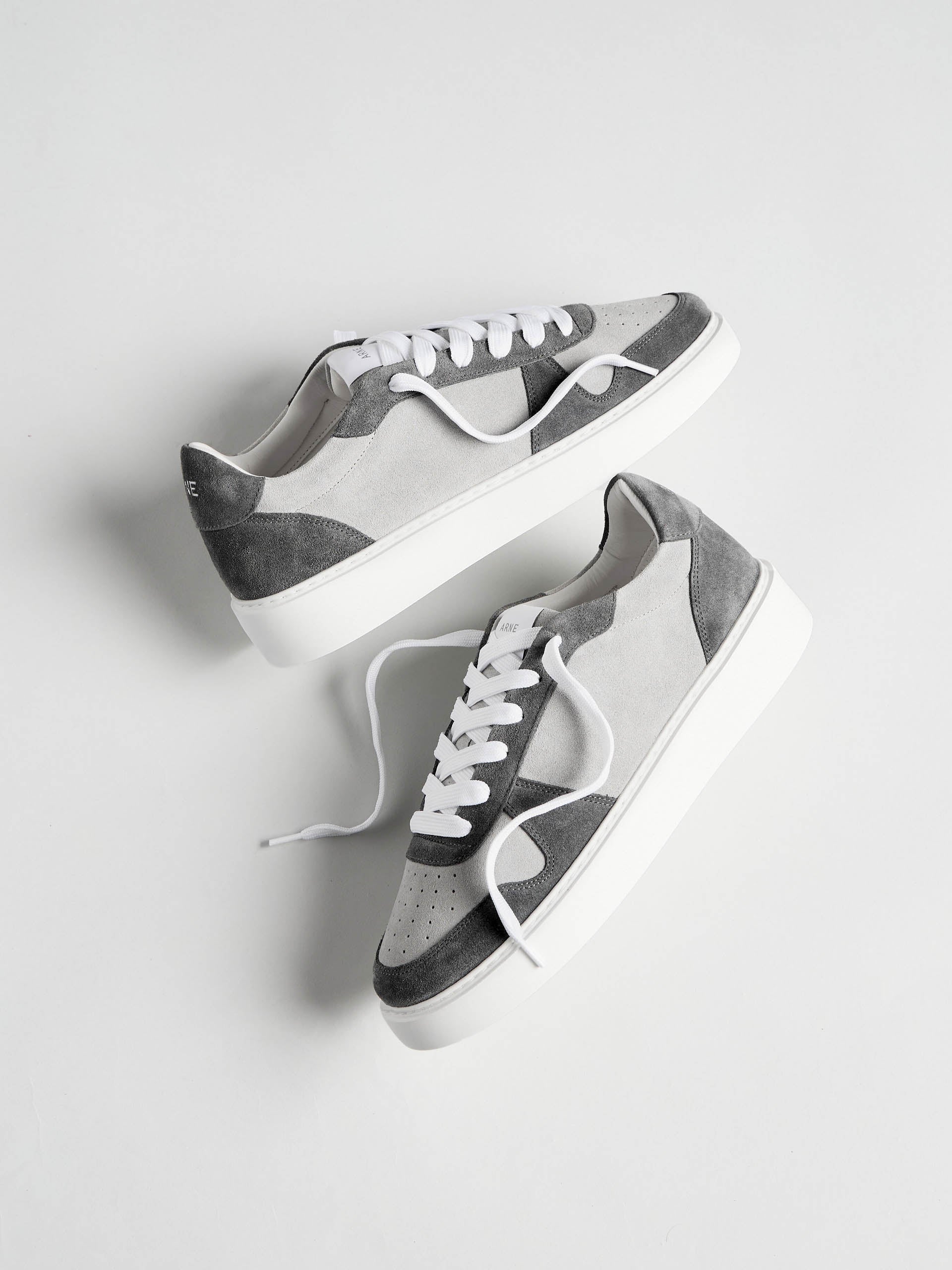 Mid Court Trainer in Grey Suede