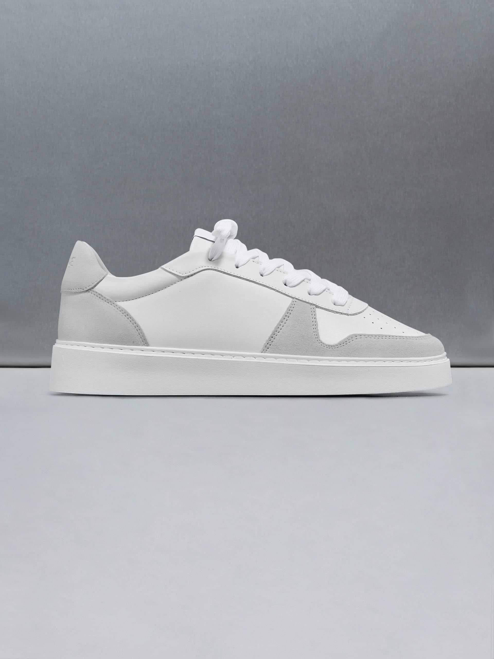 Mid Court Trainer in White Grey