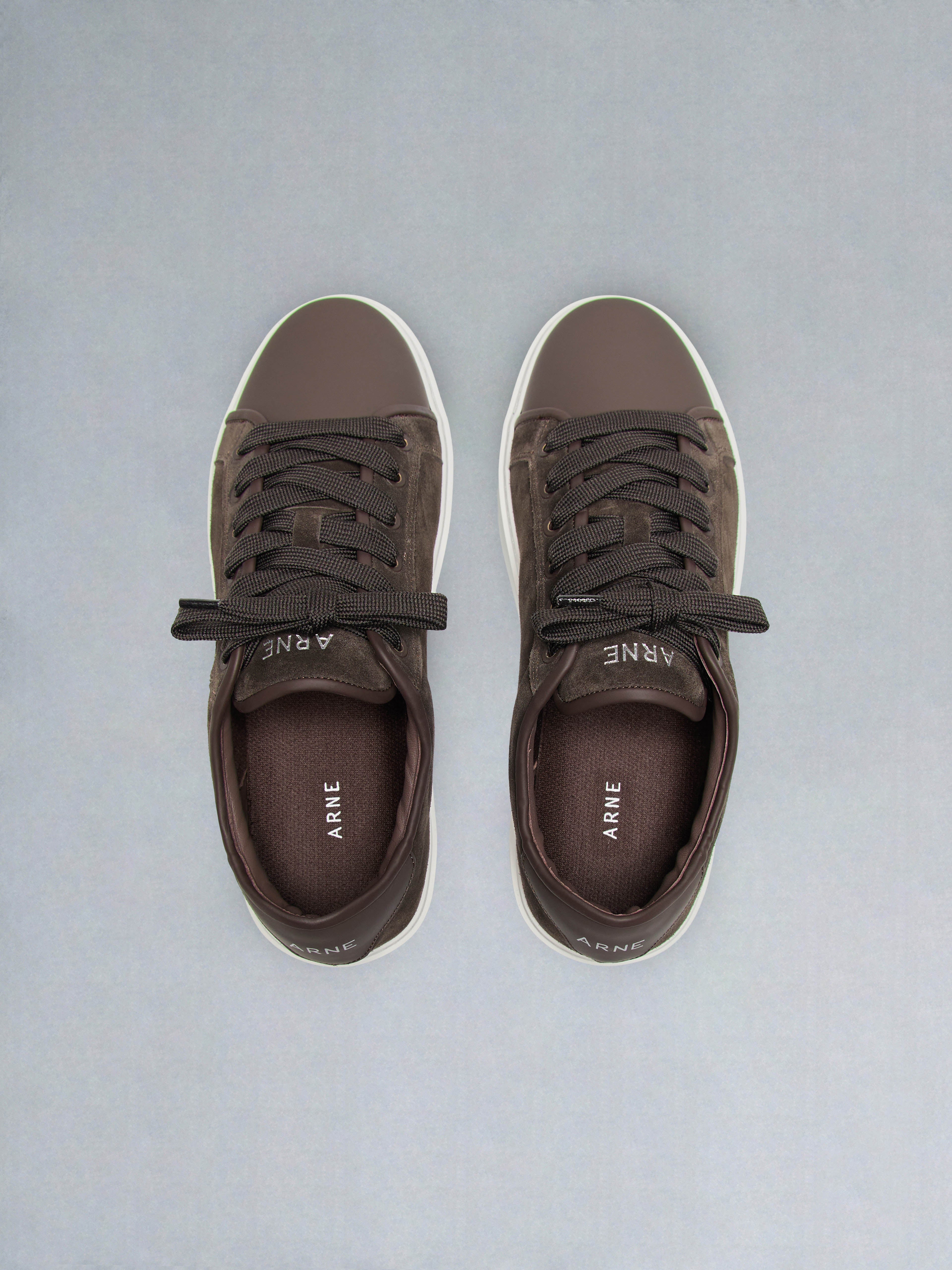 Mid Leather Toe Cap Trainer in Brown