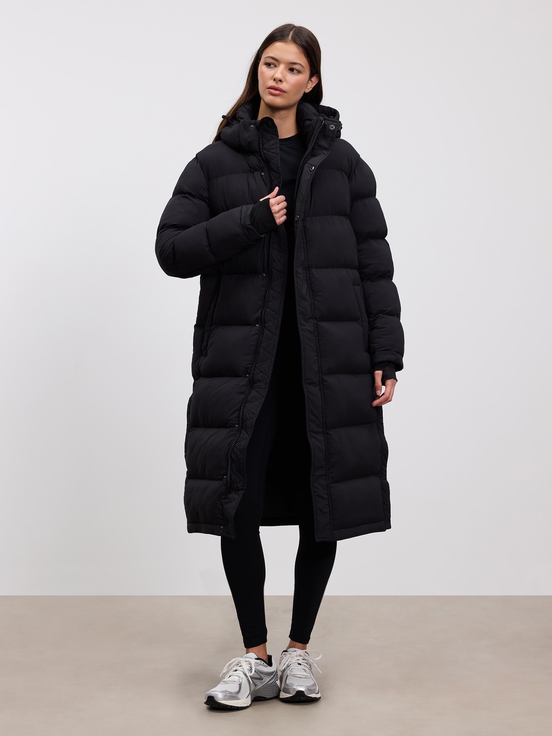 Womens Mid Length Puffer Jacket in Black