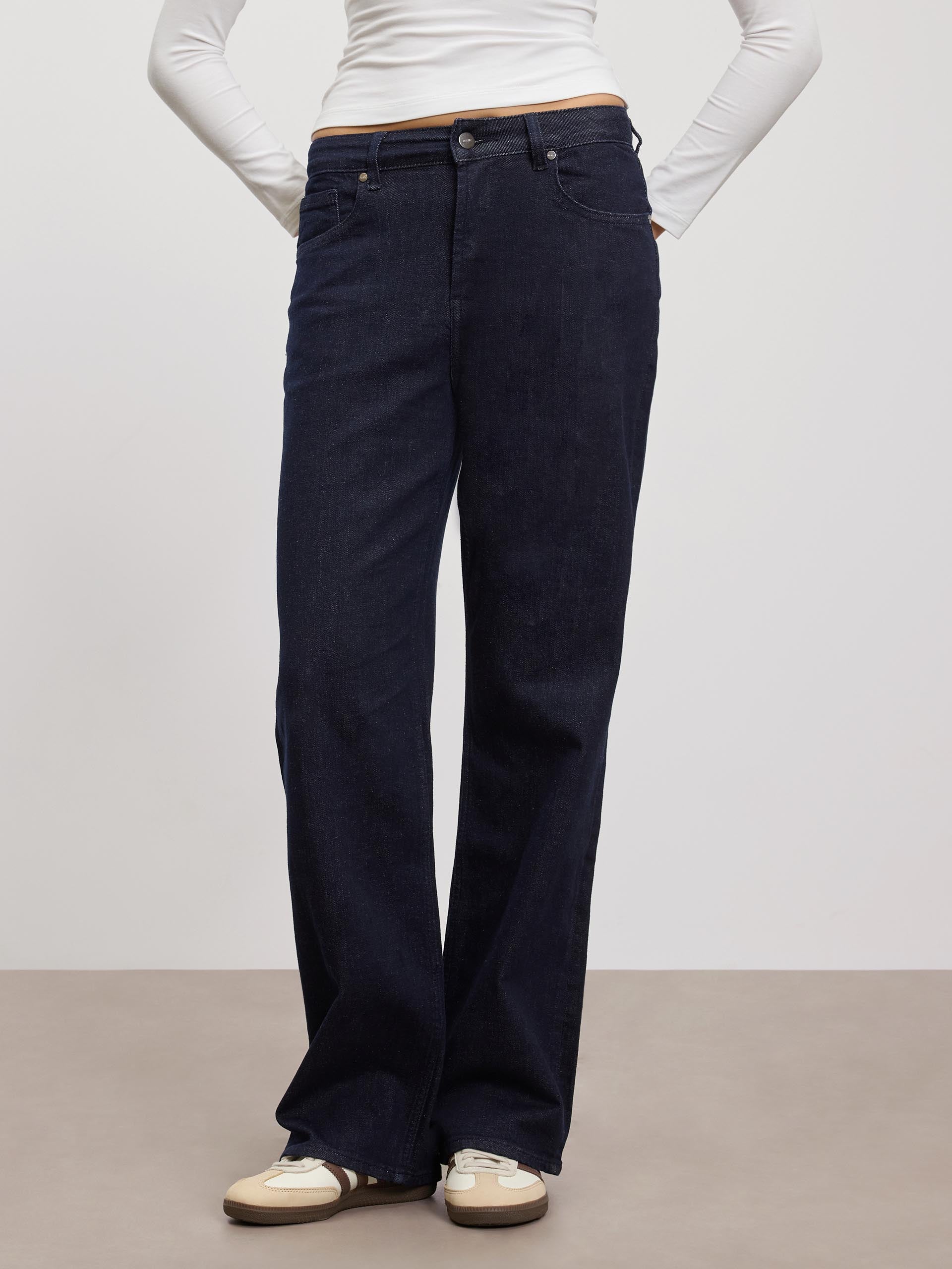 Womens Straight Leg Denim Jeans in Solid Dark Blue