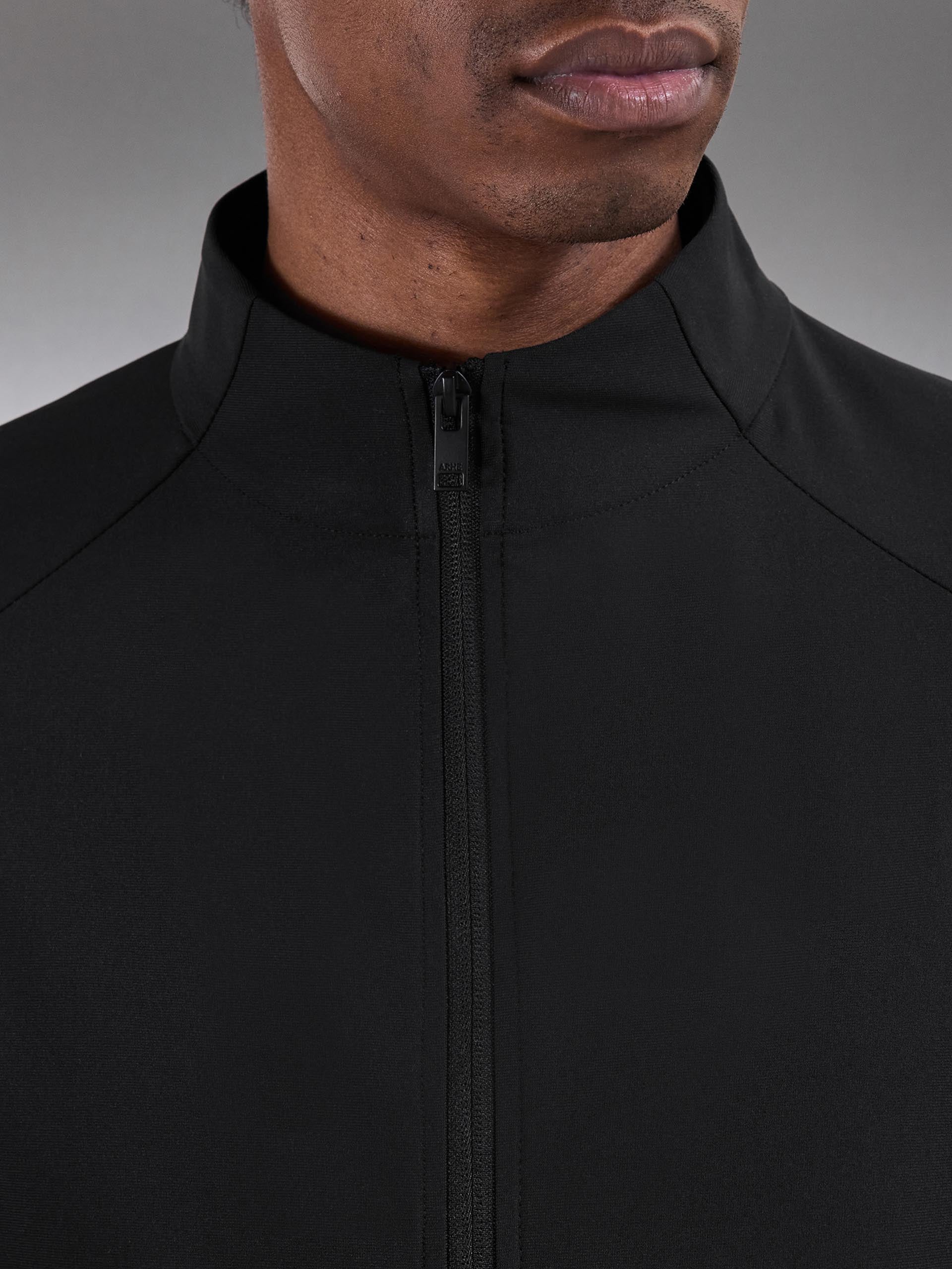 Mens 24 Hour Gilet in Black