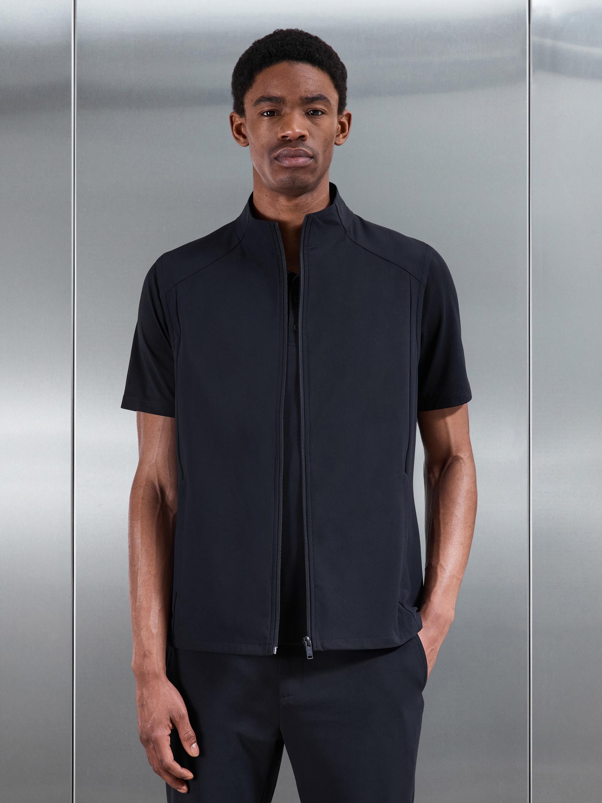 Mens 24 Hour Gilet in Navy
