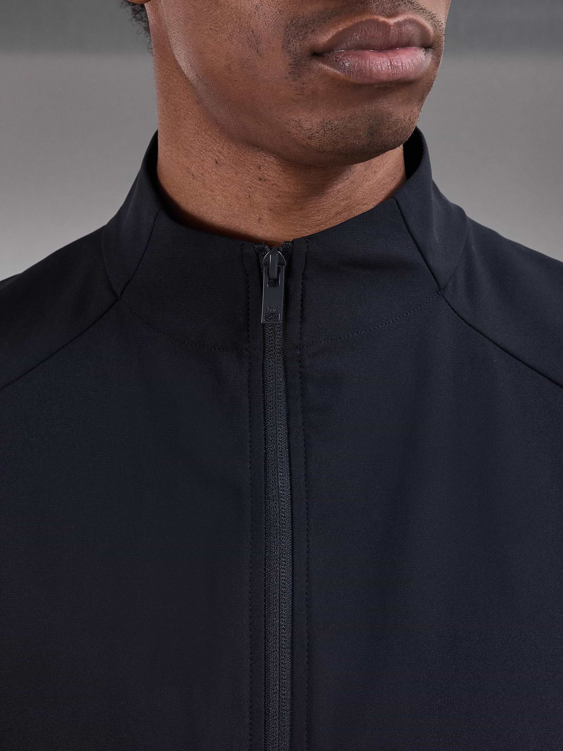 24 Hour Gilet in Navy