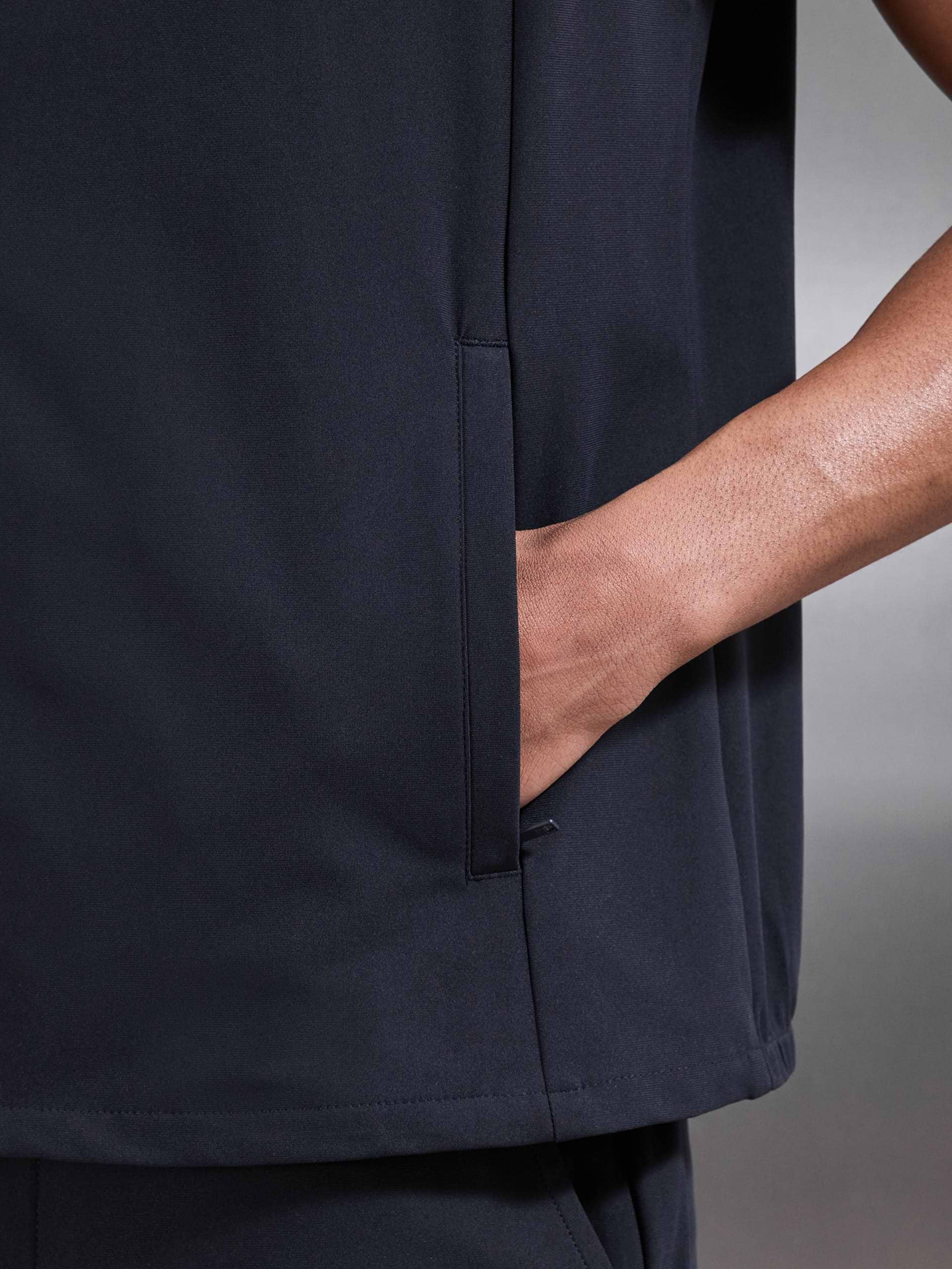 24 Hour Gilet in Navy