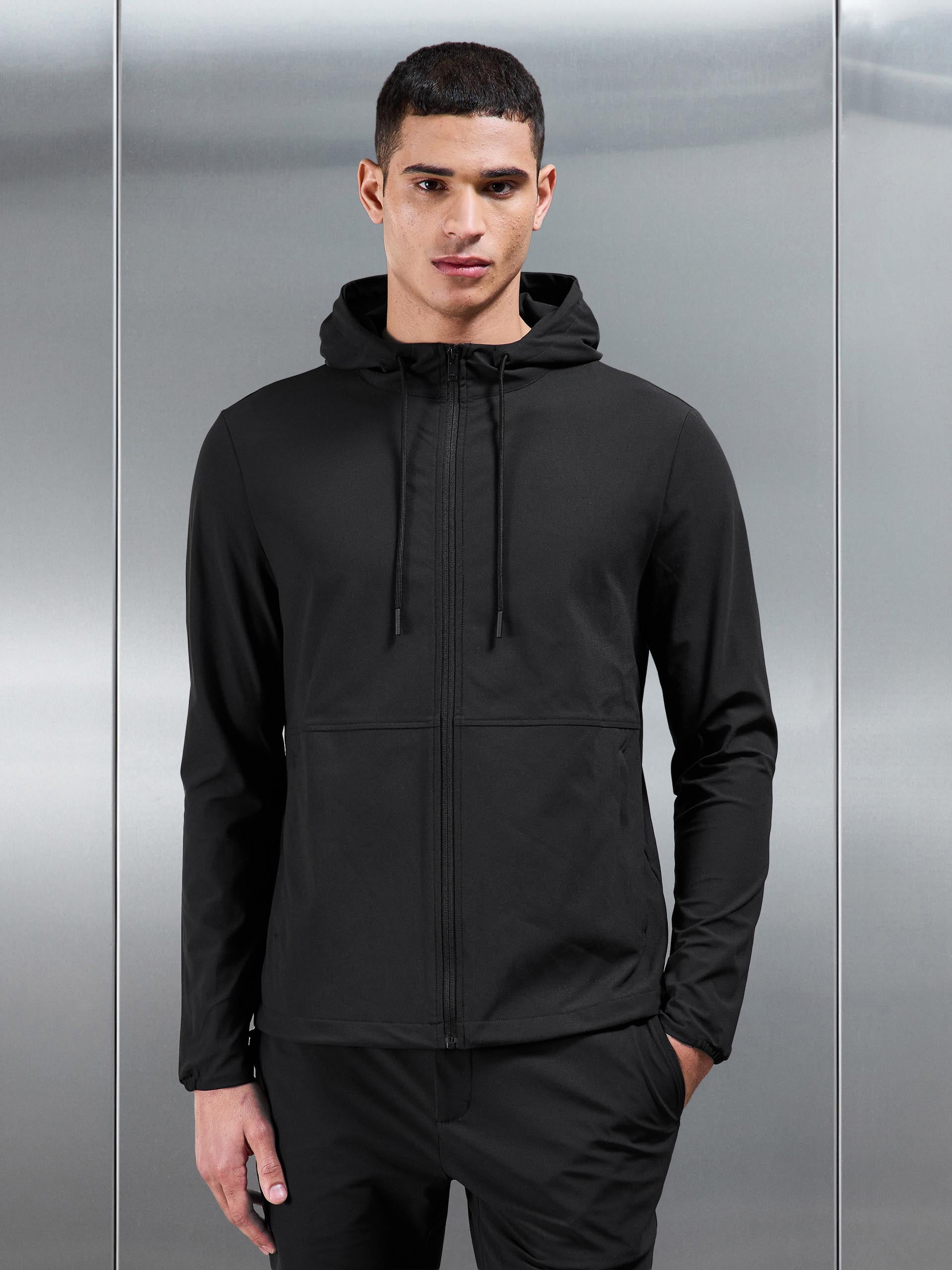Mens 24 Hour Windbreaker in Black