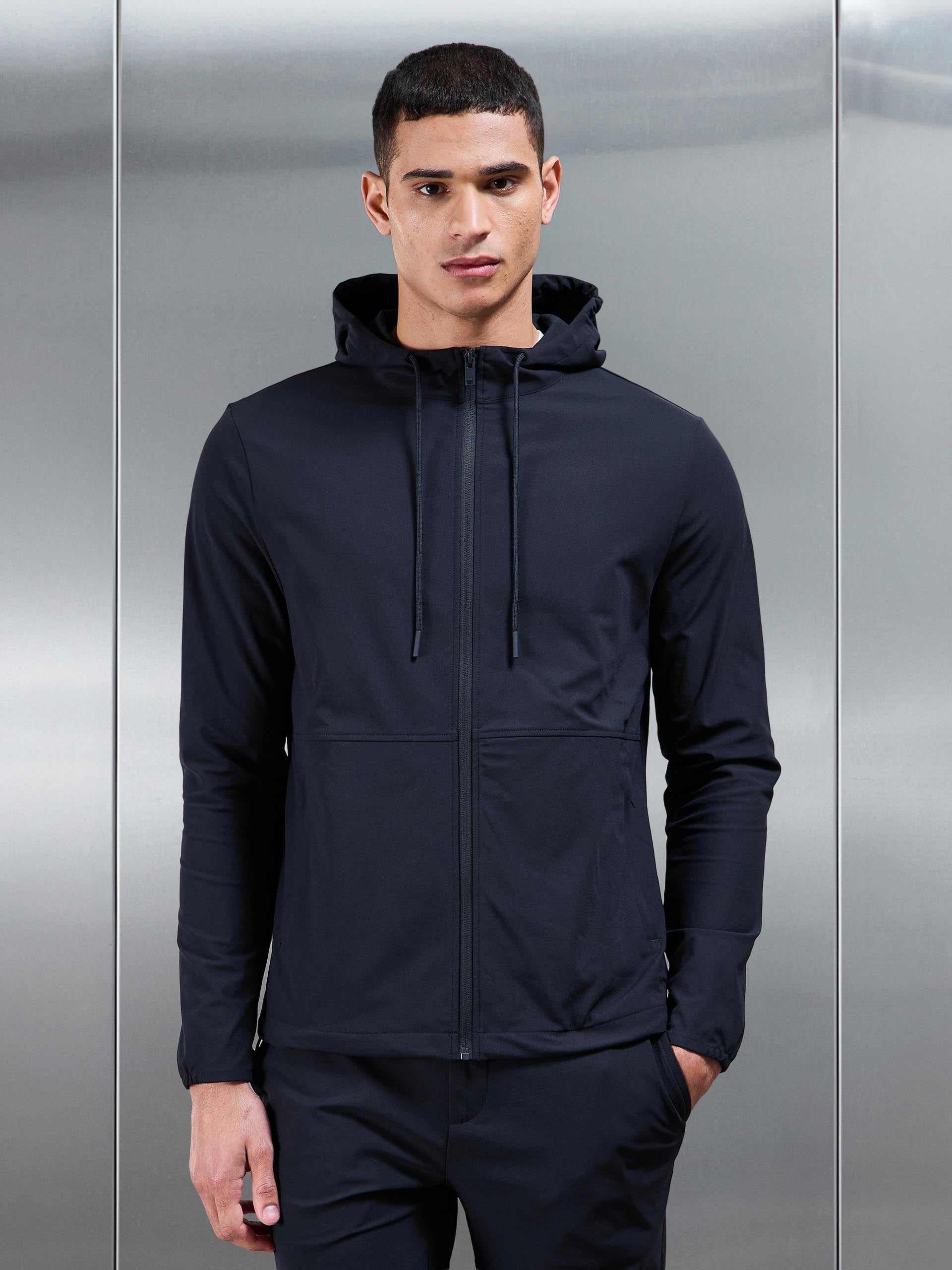Mens 24 Hour Windbreaker in Navy