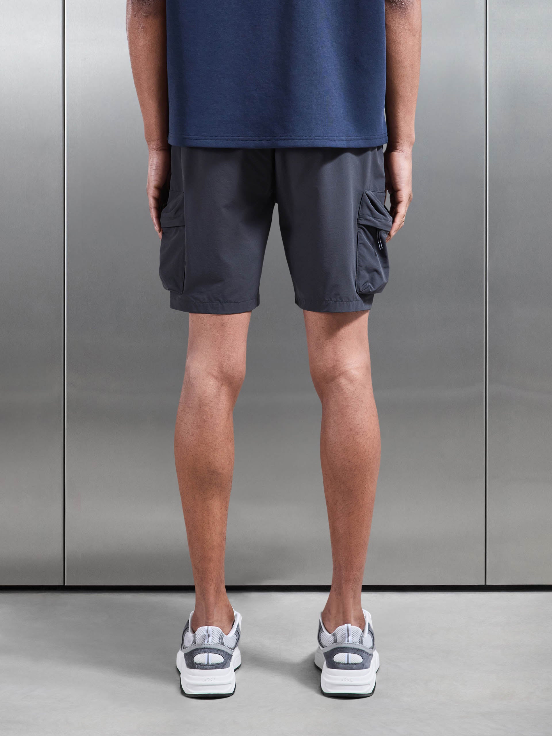 Mens 3D Pocket Cargo Short in Grey