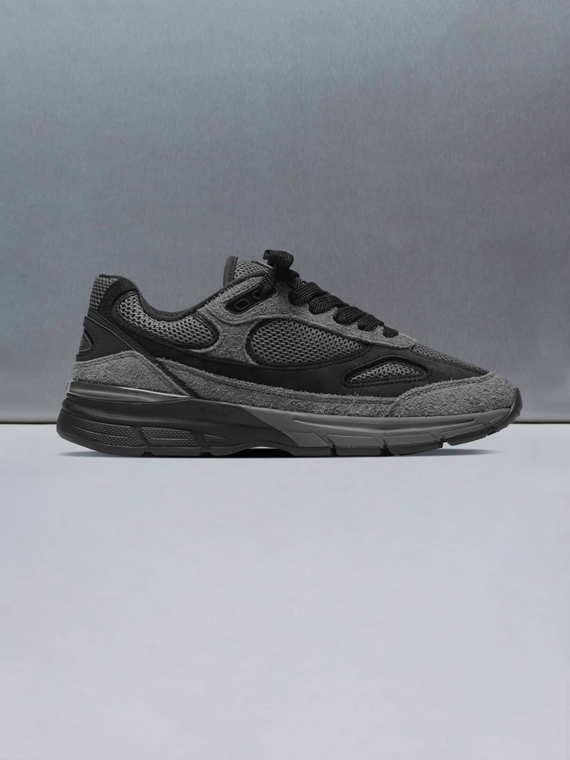 A-Tech 18 in Charcoal Black