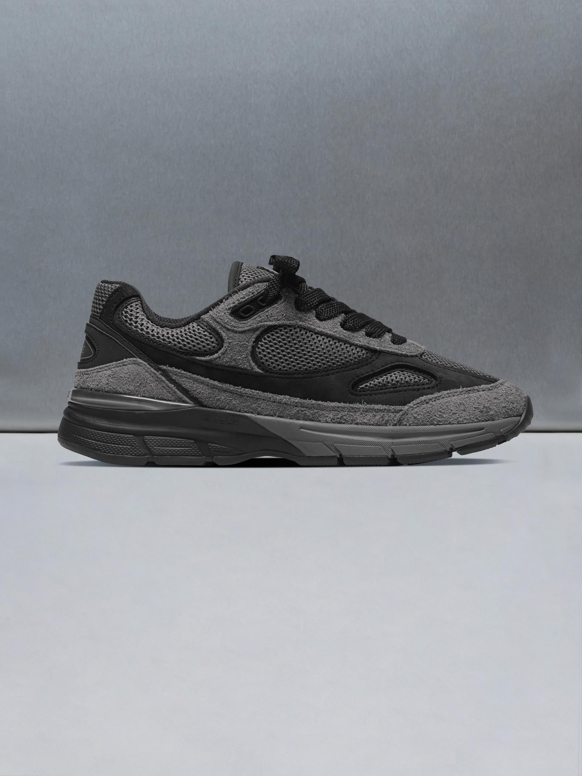 Mens A-Tech 18 in Charcoal Black