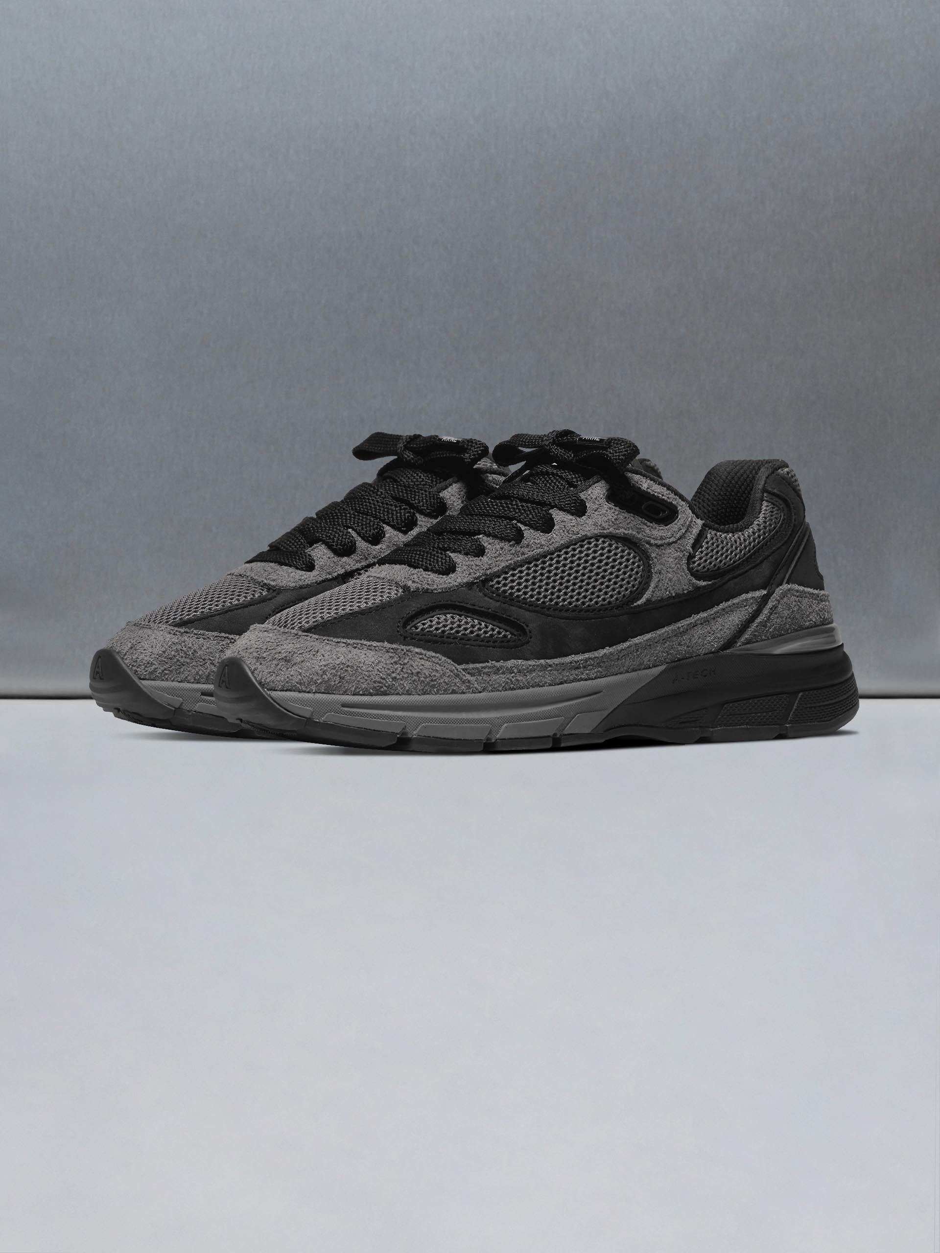 Mens A-Tech 18 in Charcoal Black