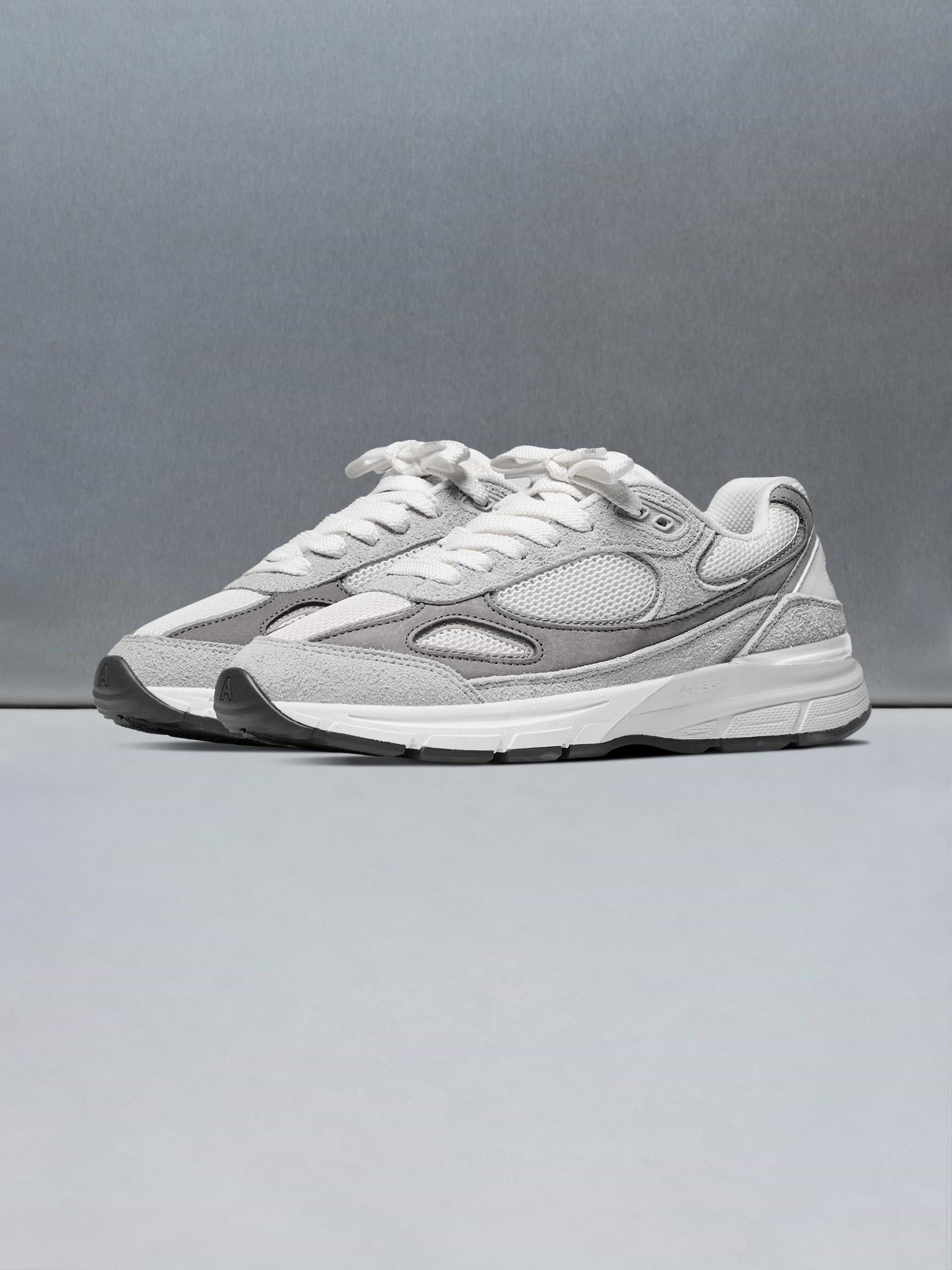 A-Tech 18 in White Grey