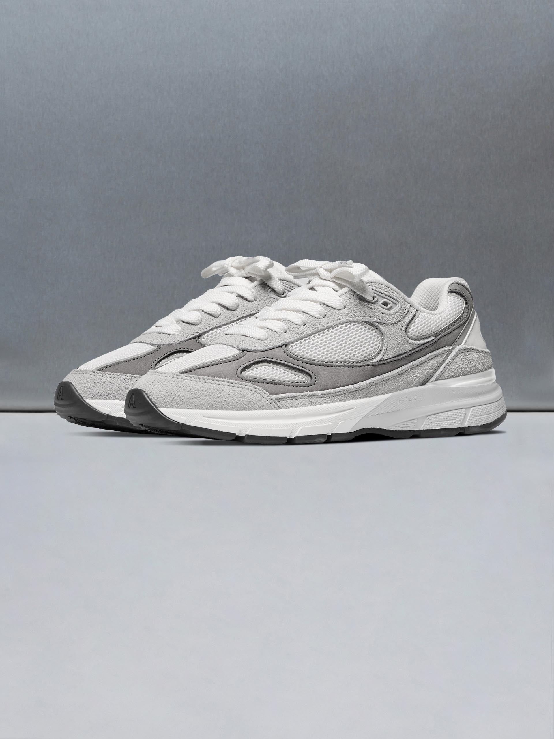Mens A-Tech 18 in White Grey