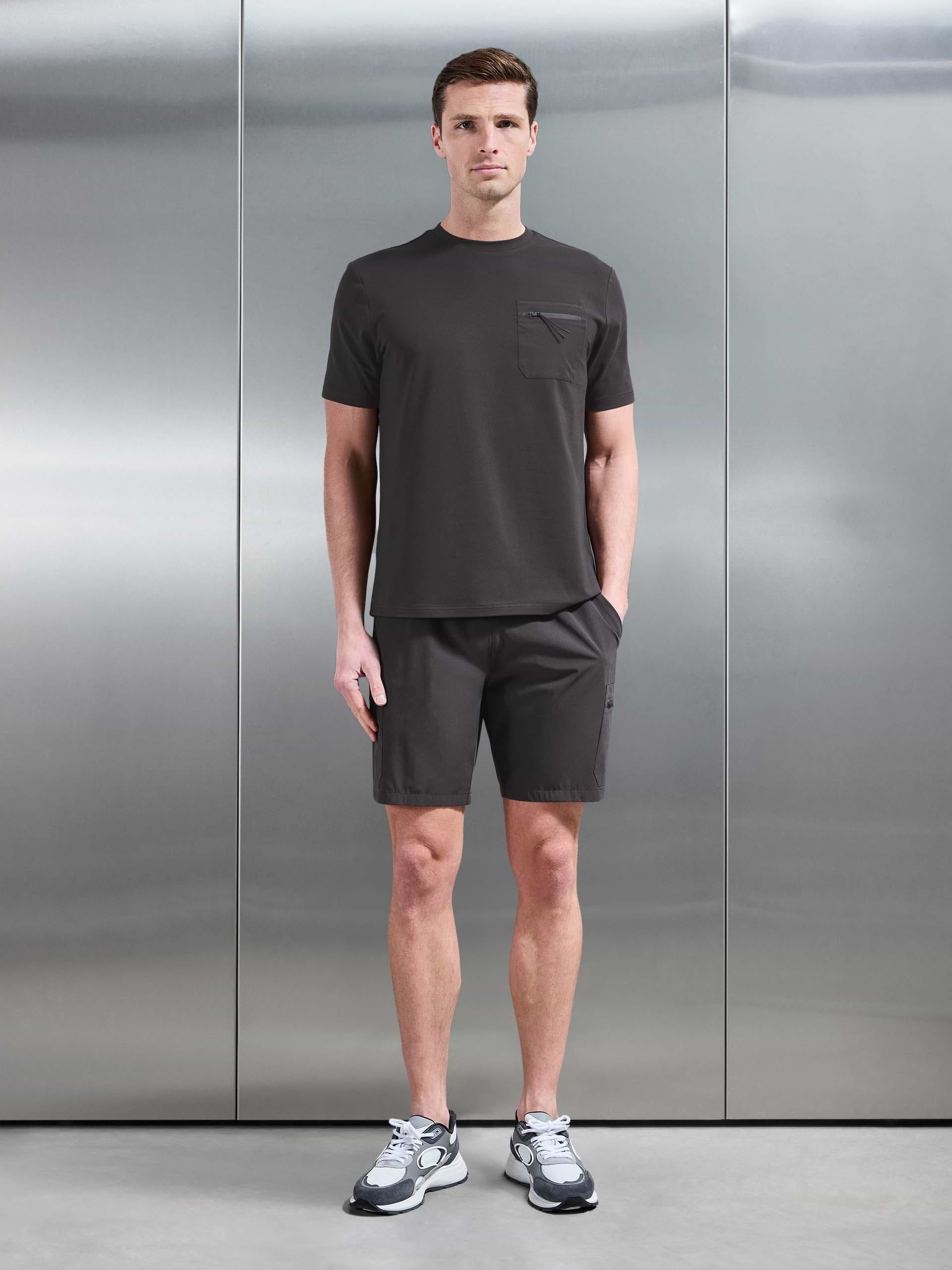 Mens Active Cargo Short in Grey