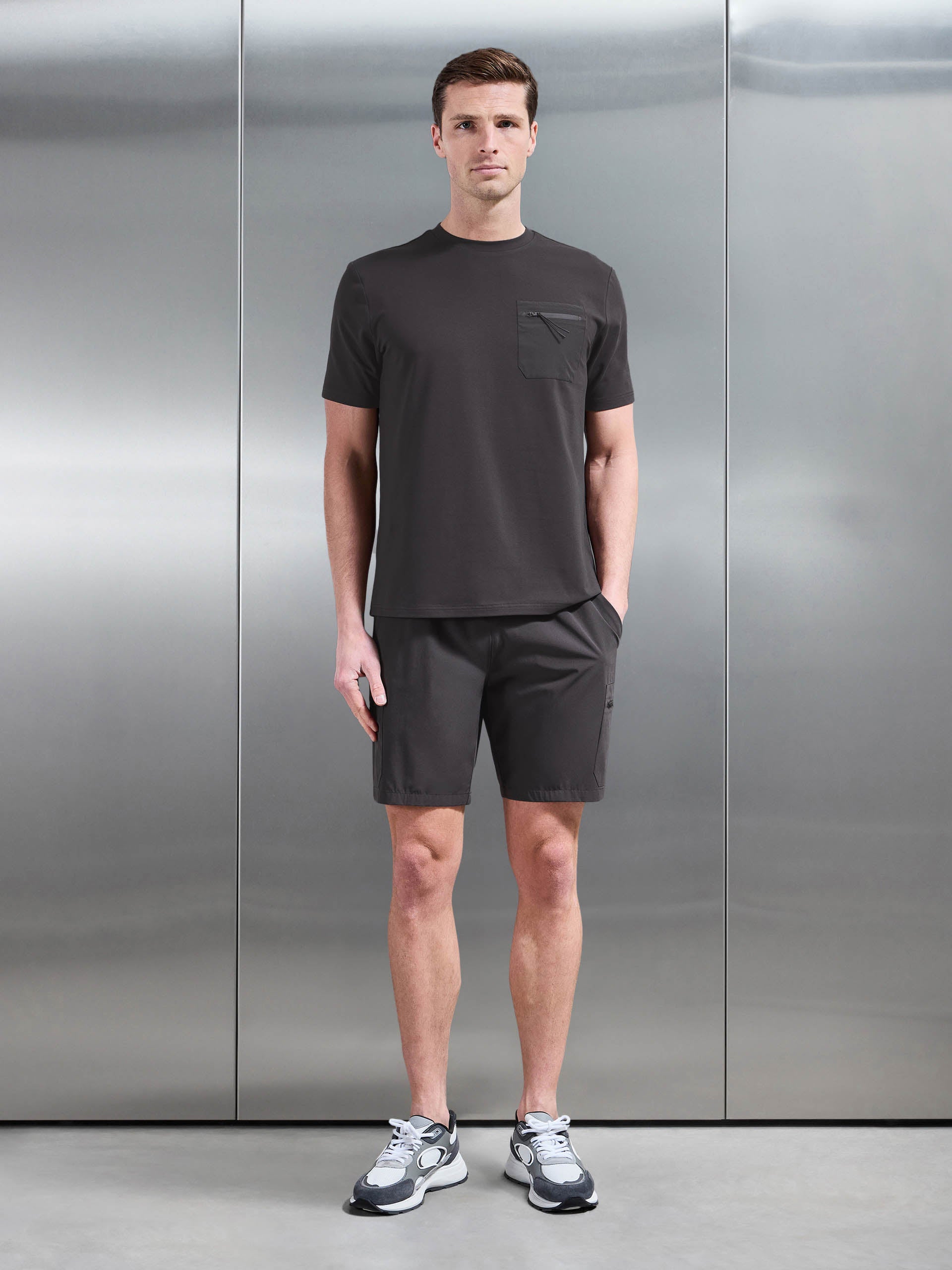 Mens Active Cargo Short in Grey