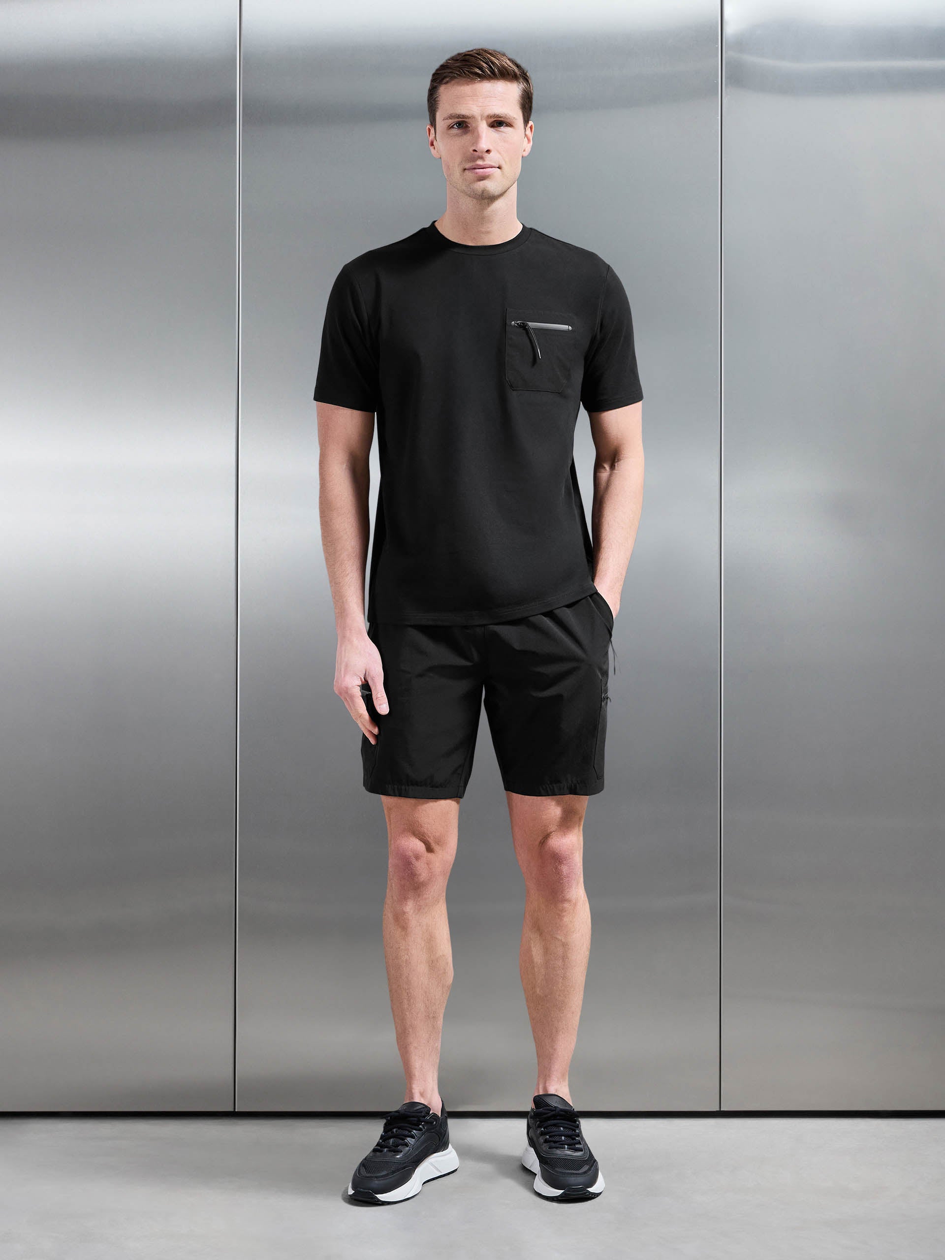 Mens Active Cargo T-Shirt in Black
