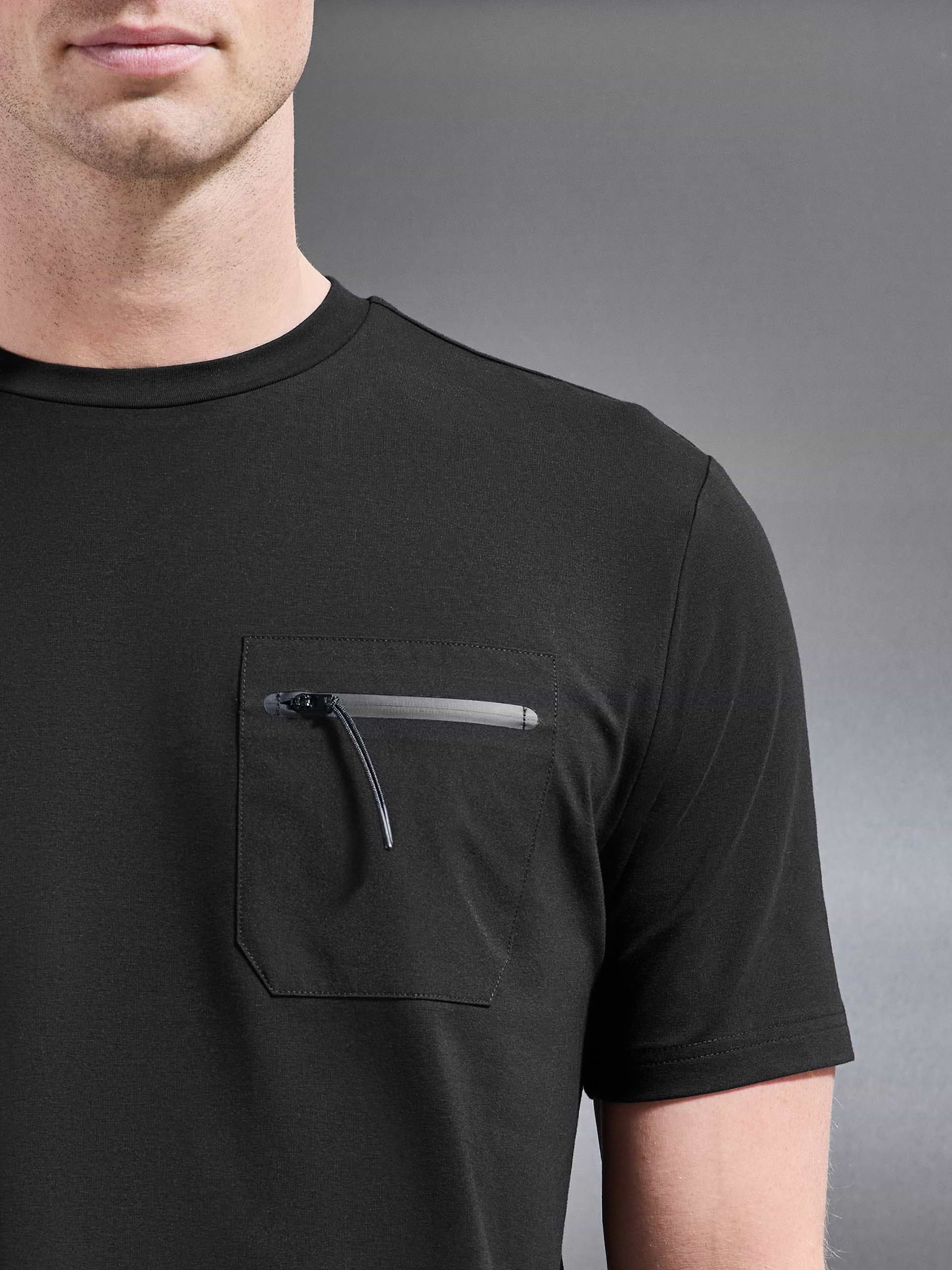 Active Cargo T-Shirt in Black
