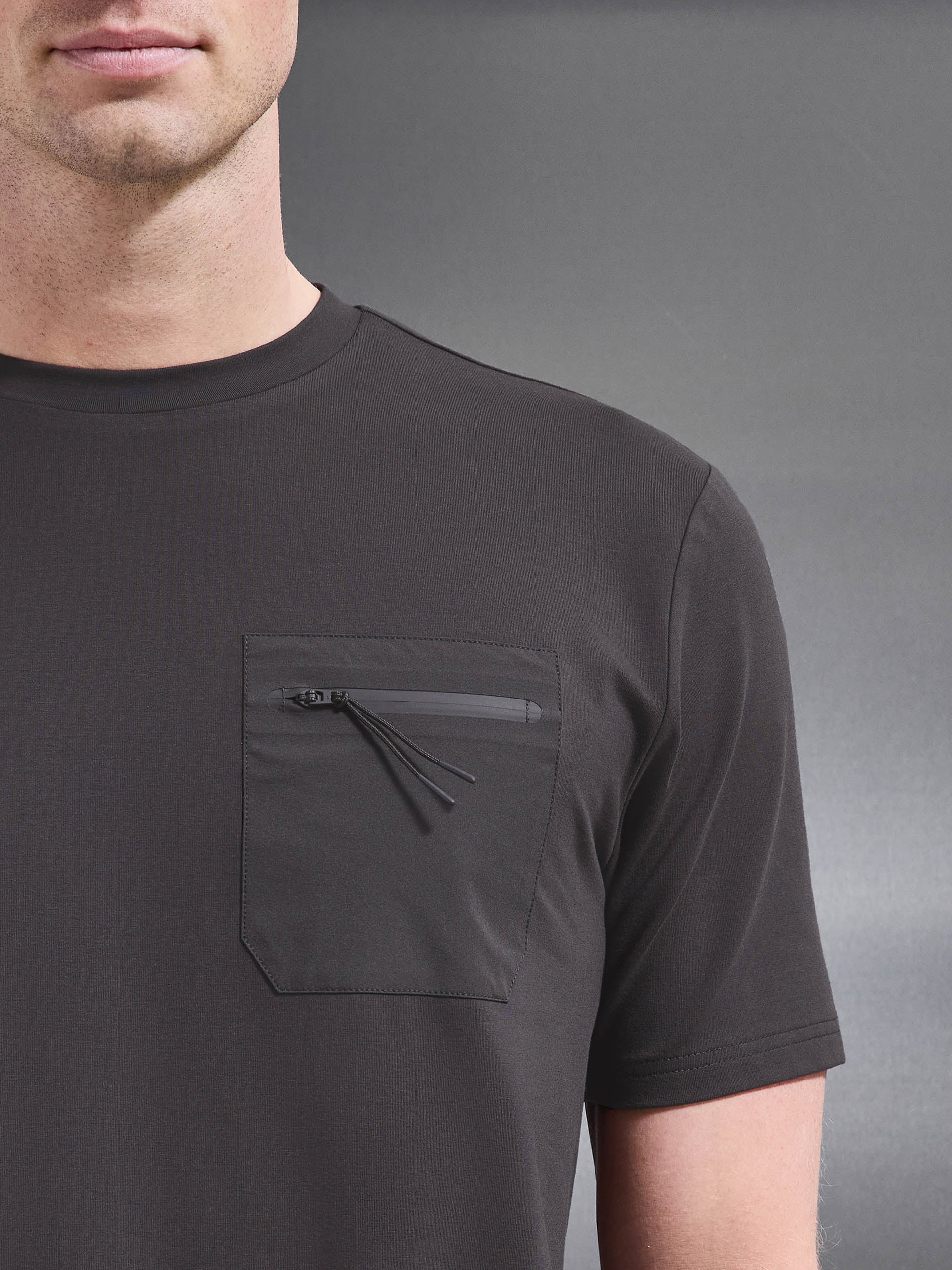 Mens Active Cargo T-Shirt in Grey