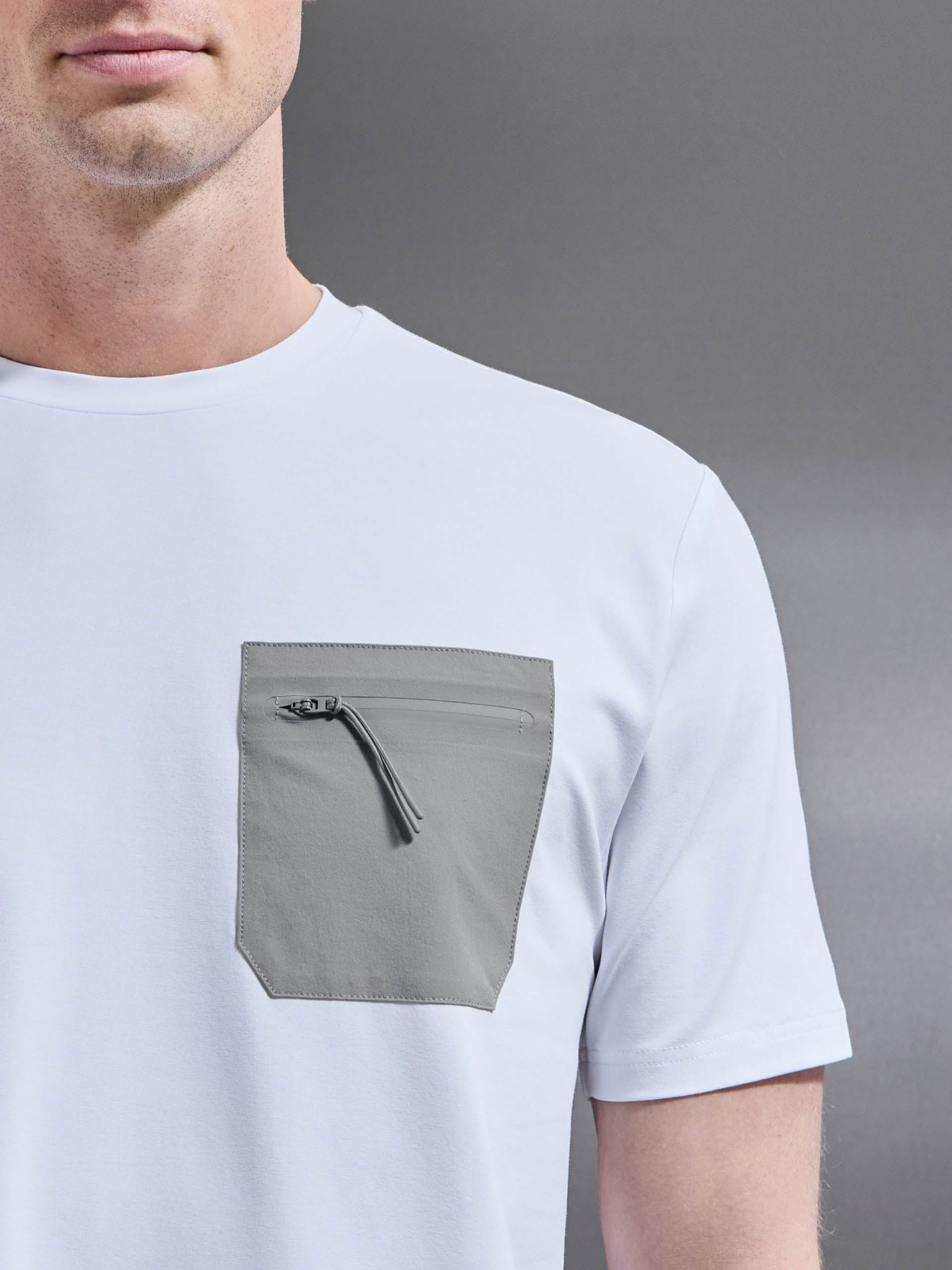 Mens Active Cargo T-Shirt in White Mid Grey