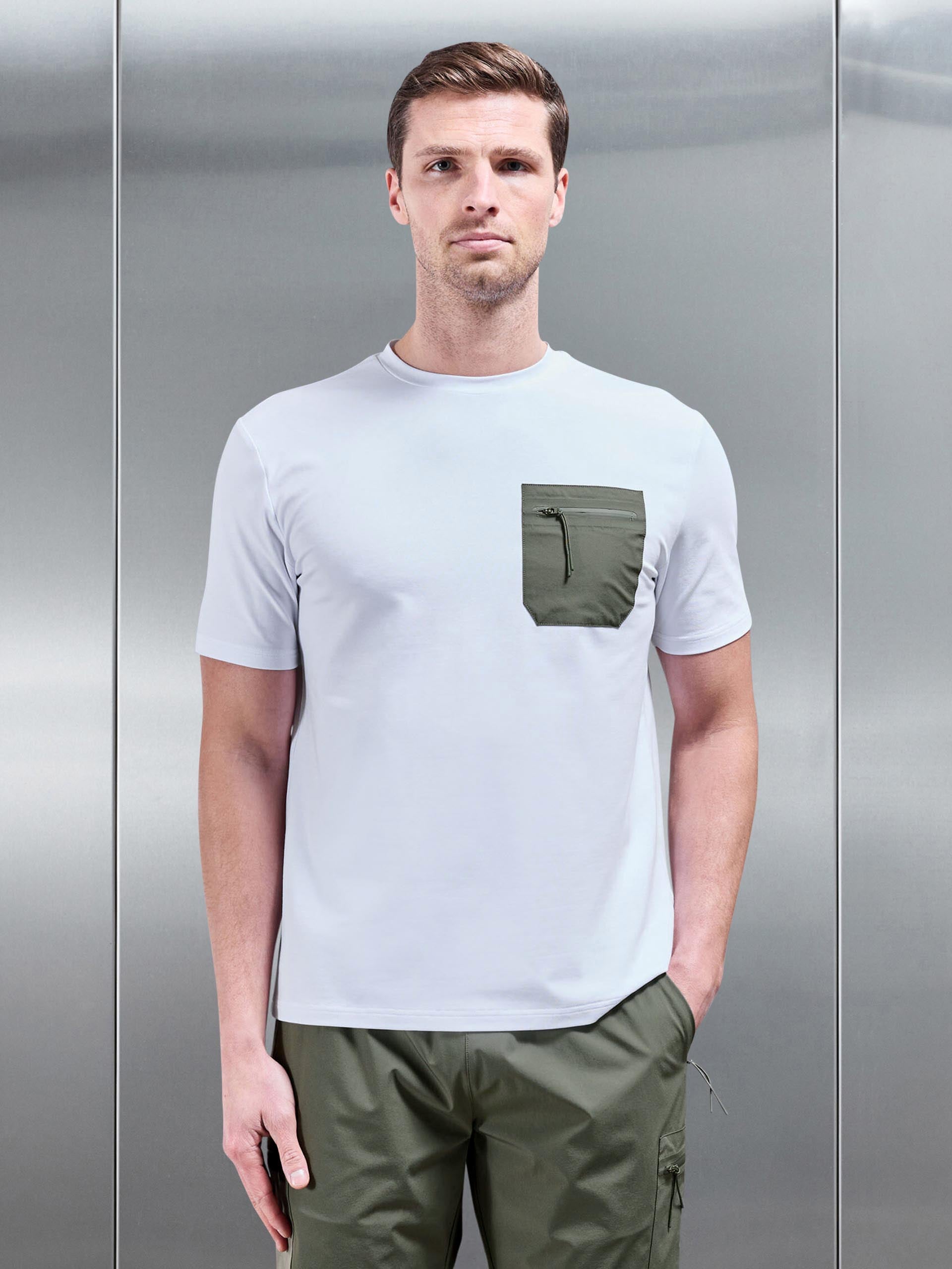Mens Active Cargo T-Shirt in White Olive