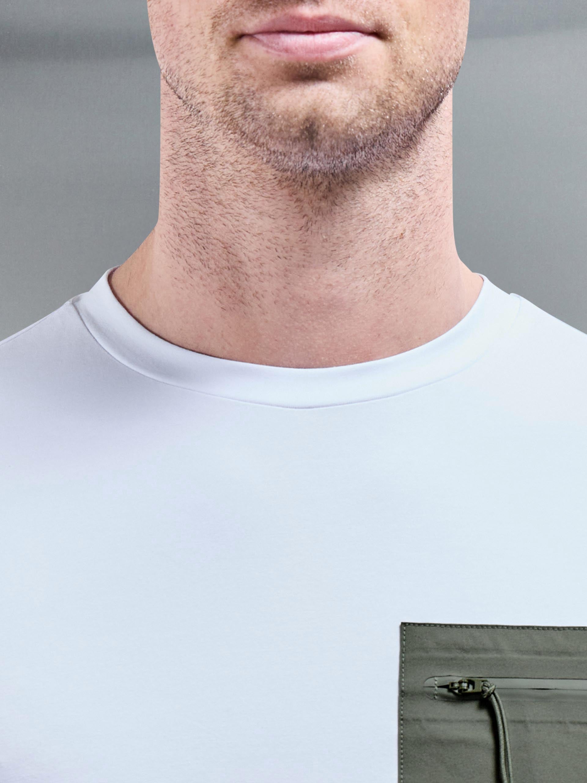 Mens Active Cargo T-Shirt in White Olive