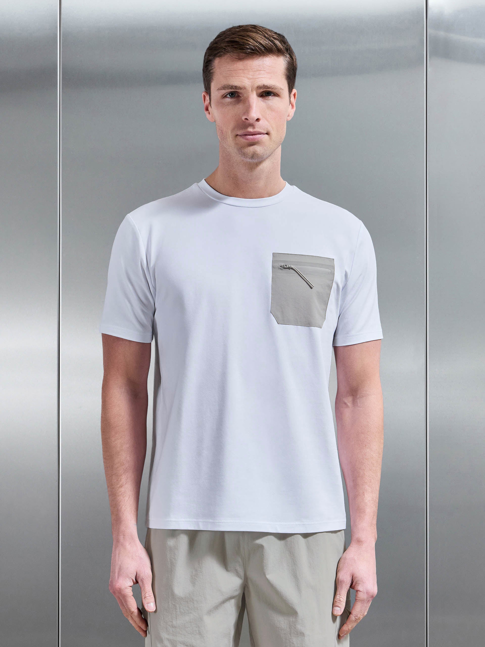 Mens Active Cargo T-Shirt in White Stone