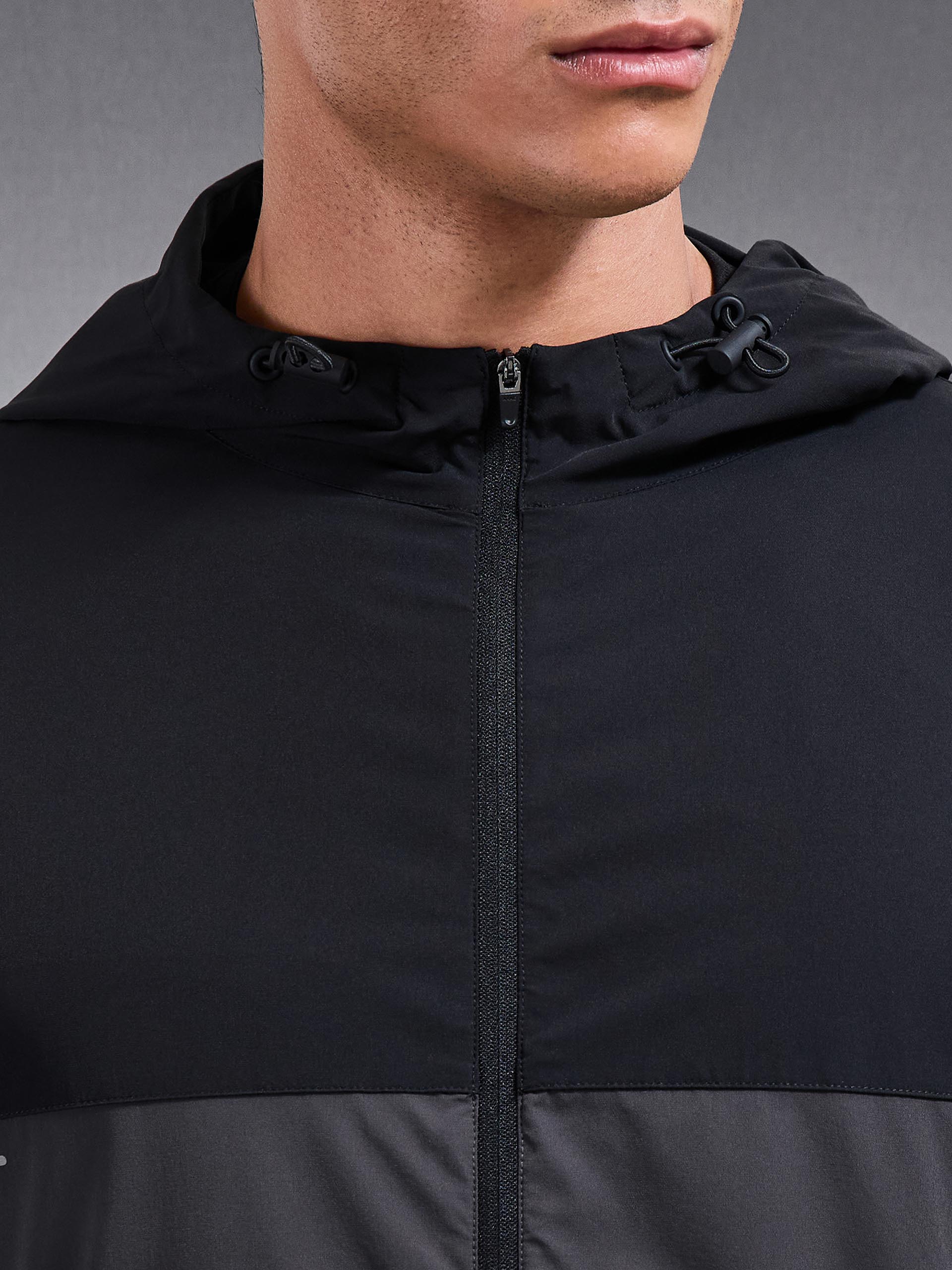 Mens Active Colour Block Windbreaker in Black