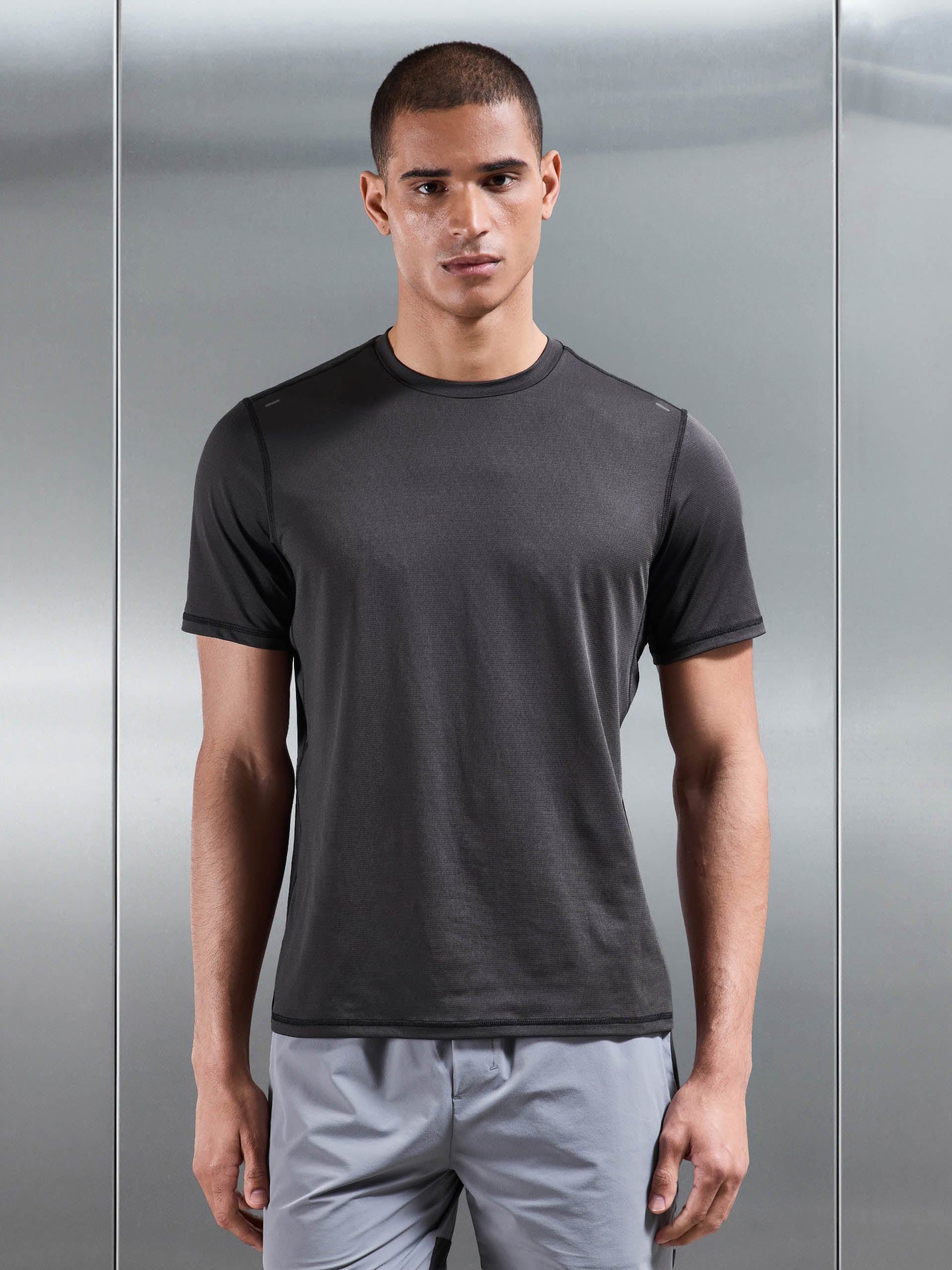 Mens Active Essential T-Shirt in Grey