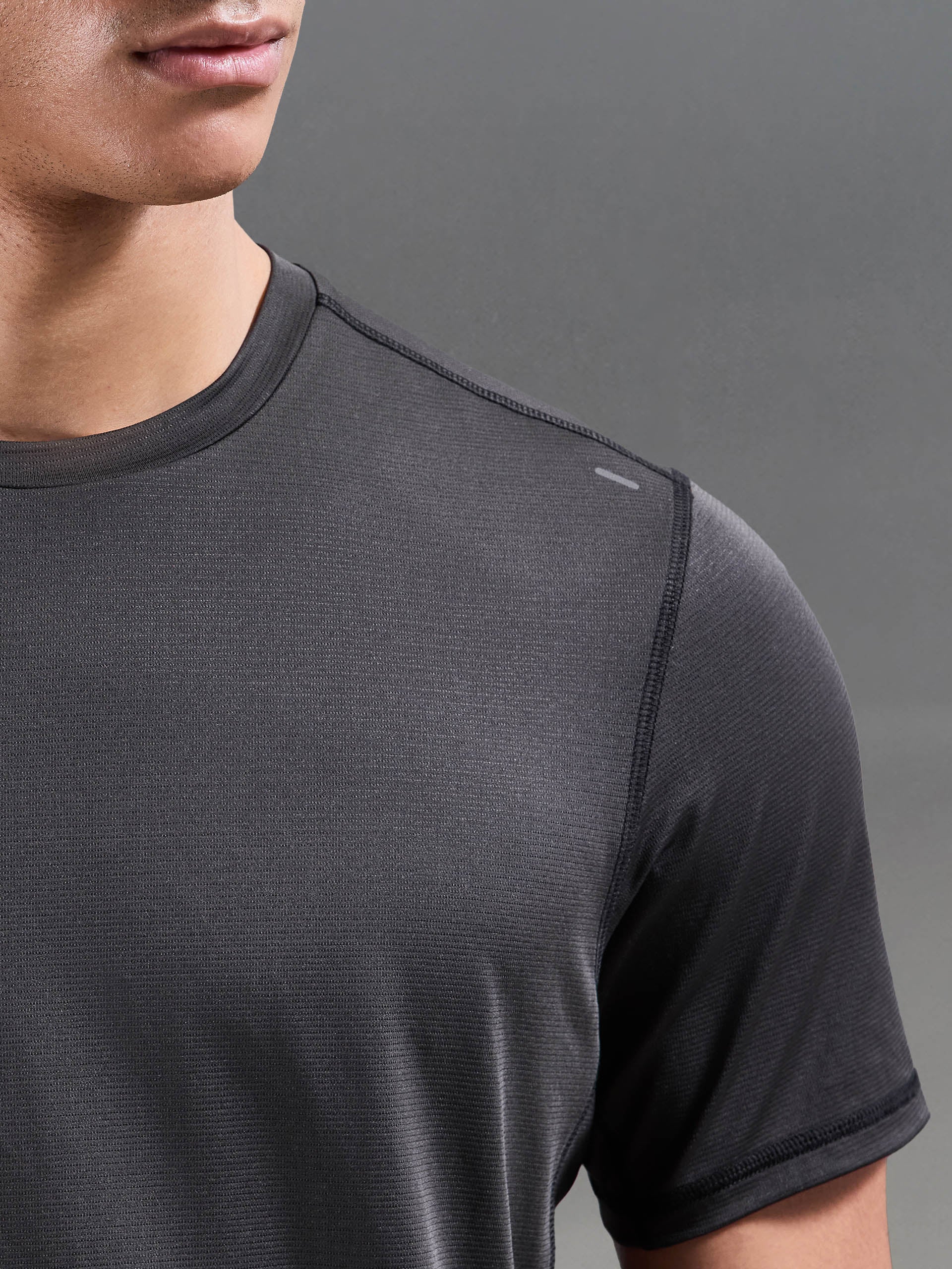 Mens Active Essential T-Shirt in Grey
