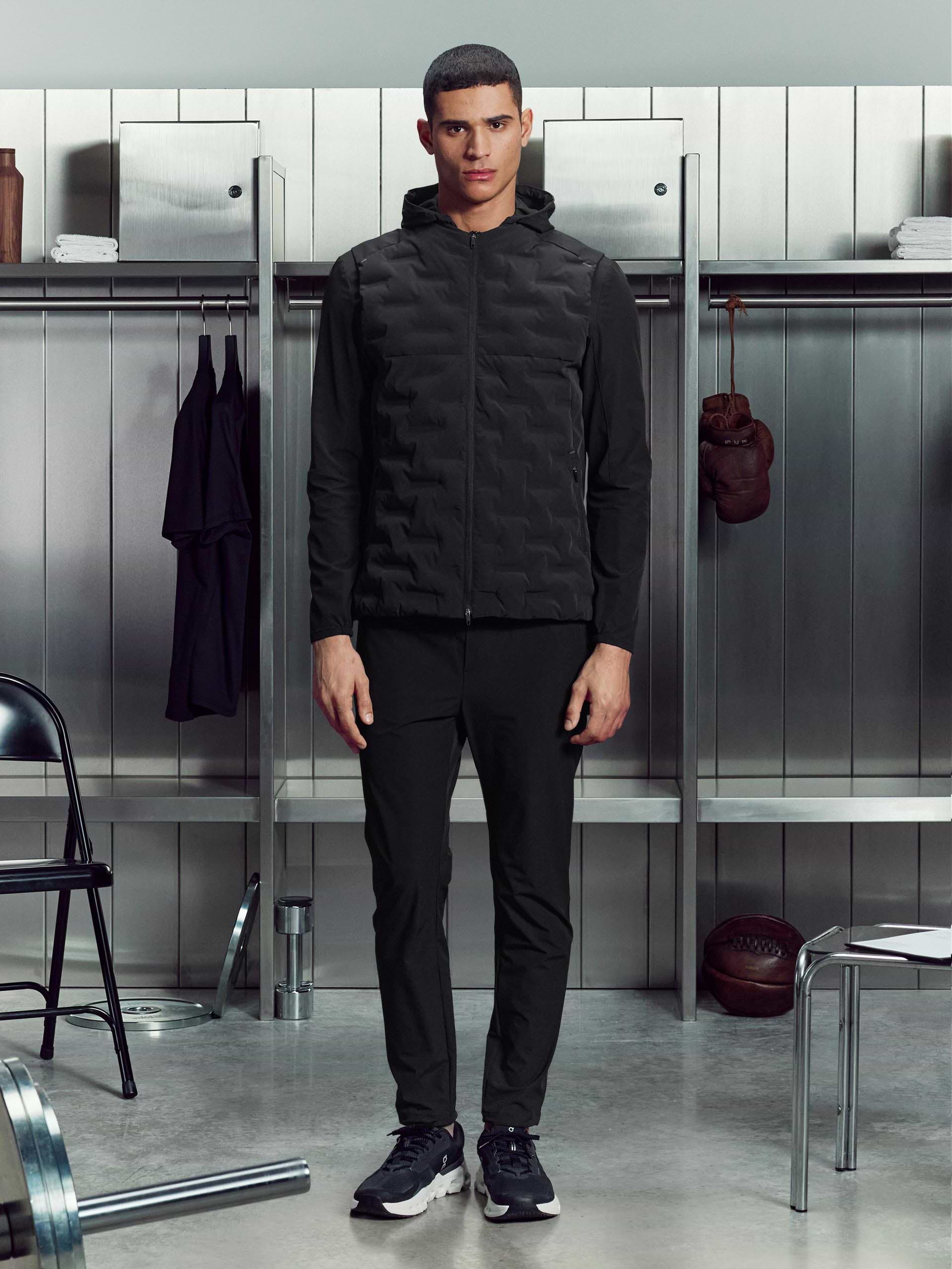 Mens Active Gilet in Black